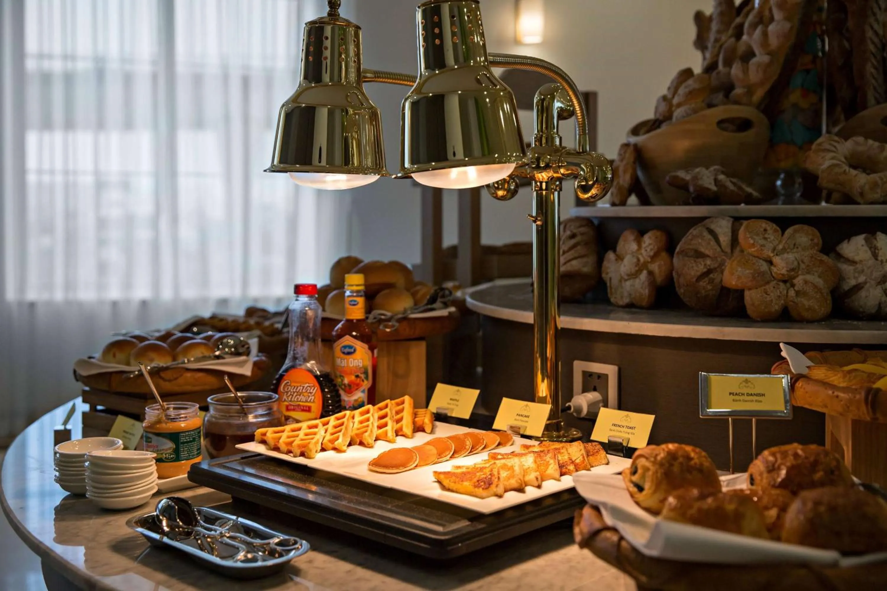 Restaurant/places to eat in Wyndham Danang Golden Bay - Free Shuttle Bus to Beach