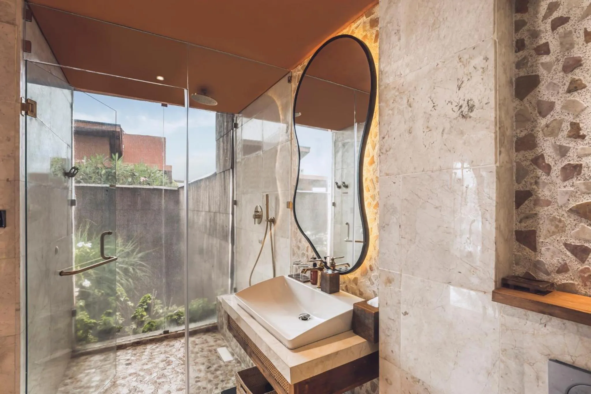 Bathroom in Sana Vie Villa Seminyak by Ini Vie Hospitality