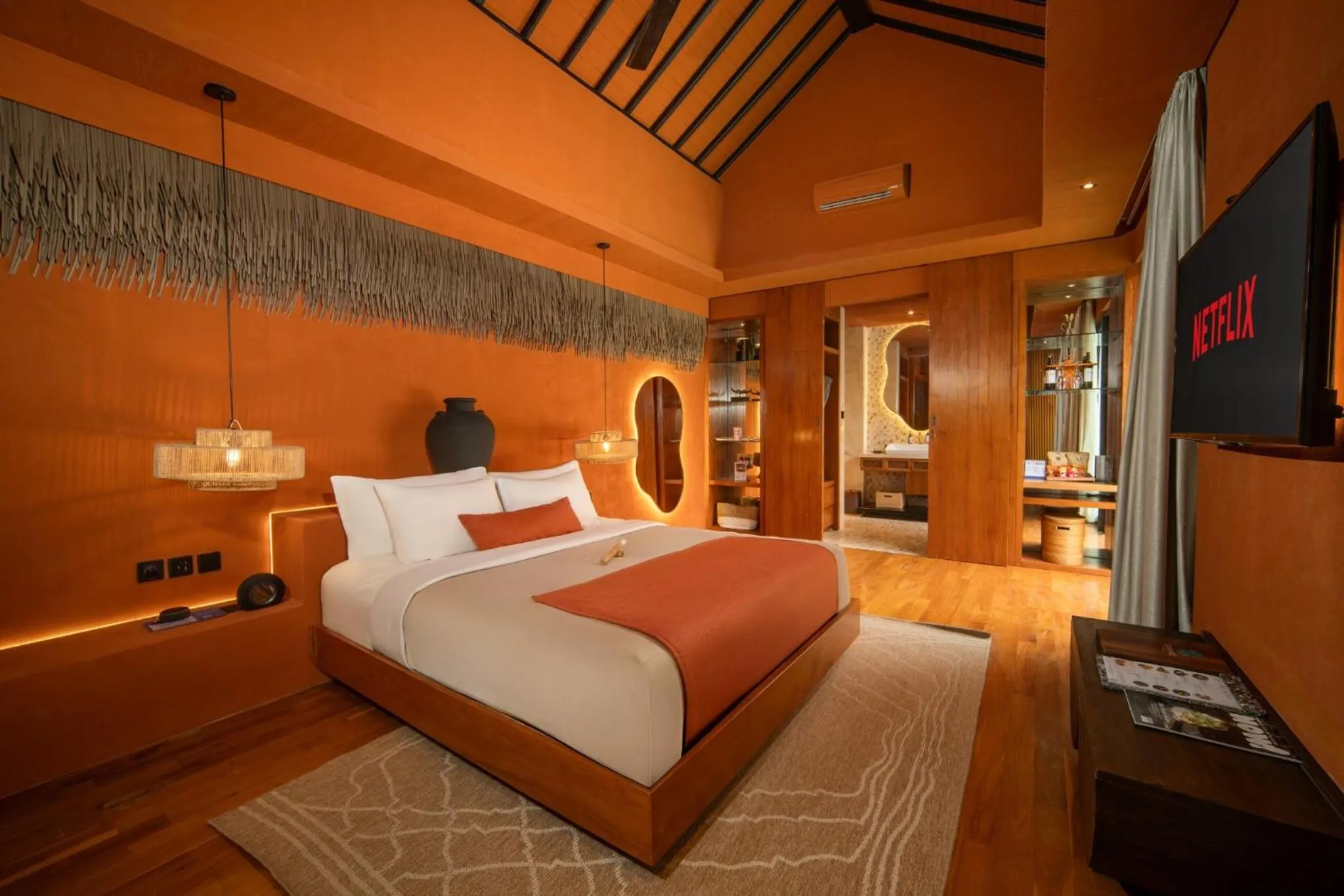 Bed in Sana Vie Villa Seminyak by Ini Vie Hospitality