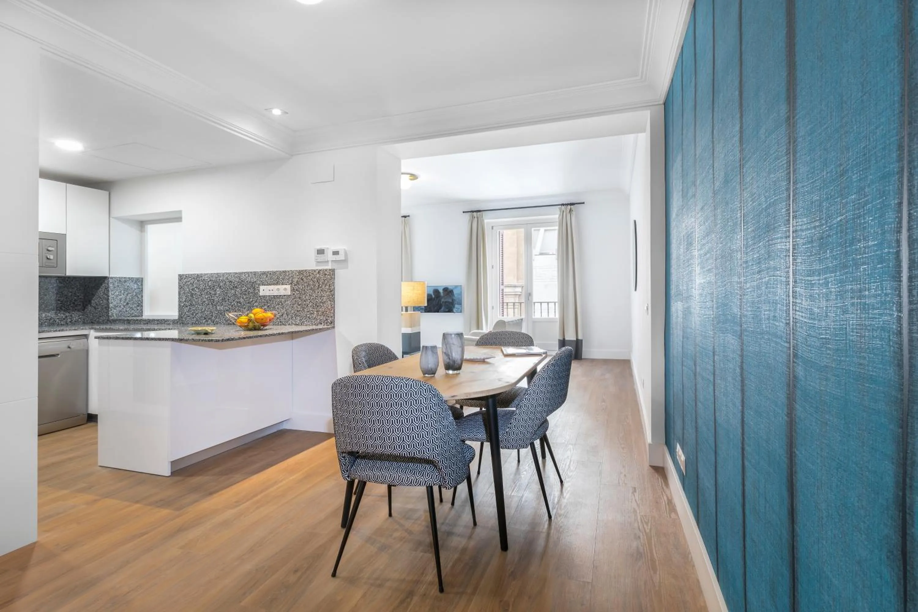 Dining area in Slow Suites Bellas Artes