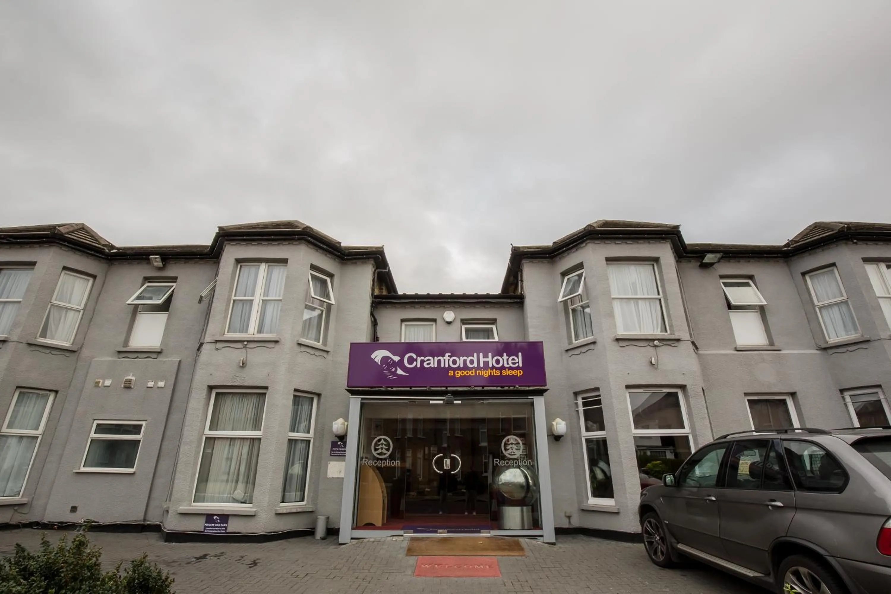 Lobby or reception in Cranford Hotel
