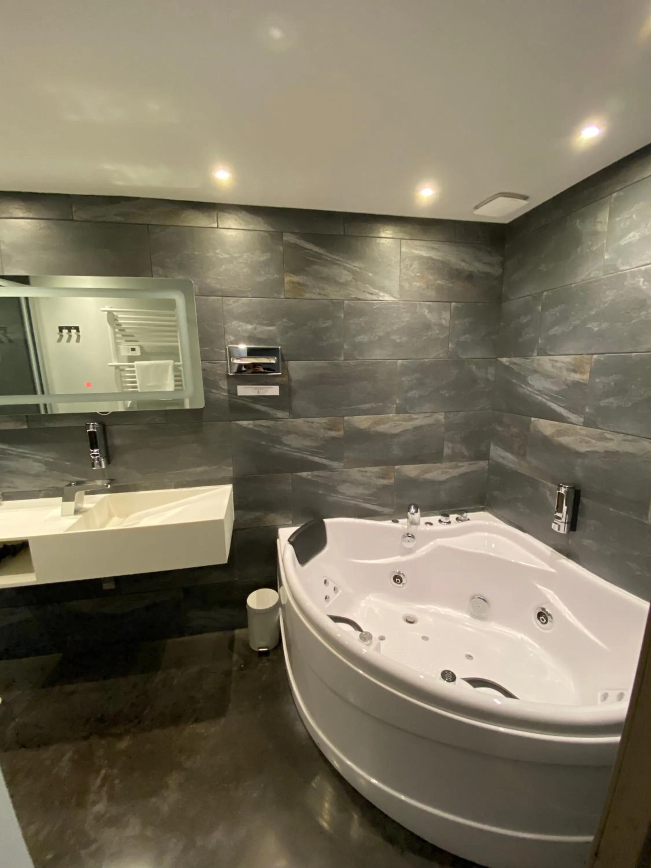 Bathroom in Les Suites du Lac