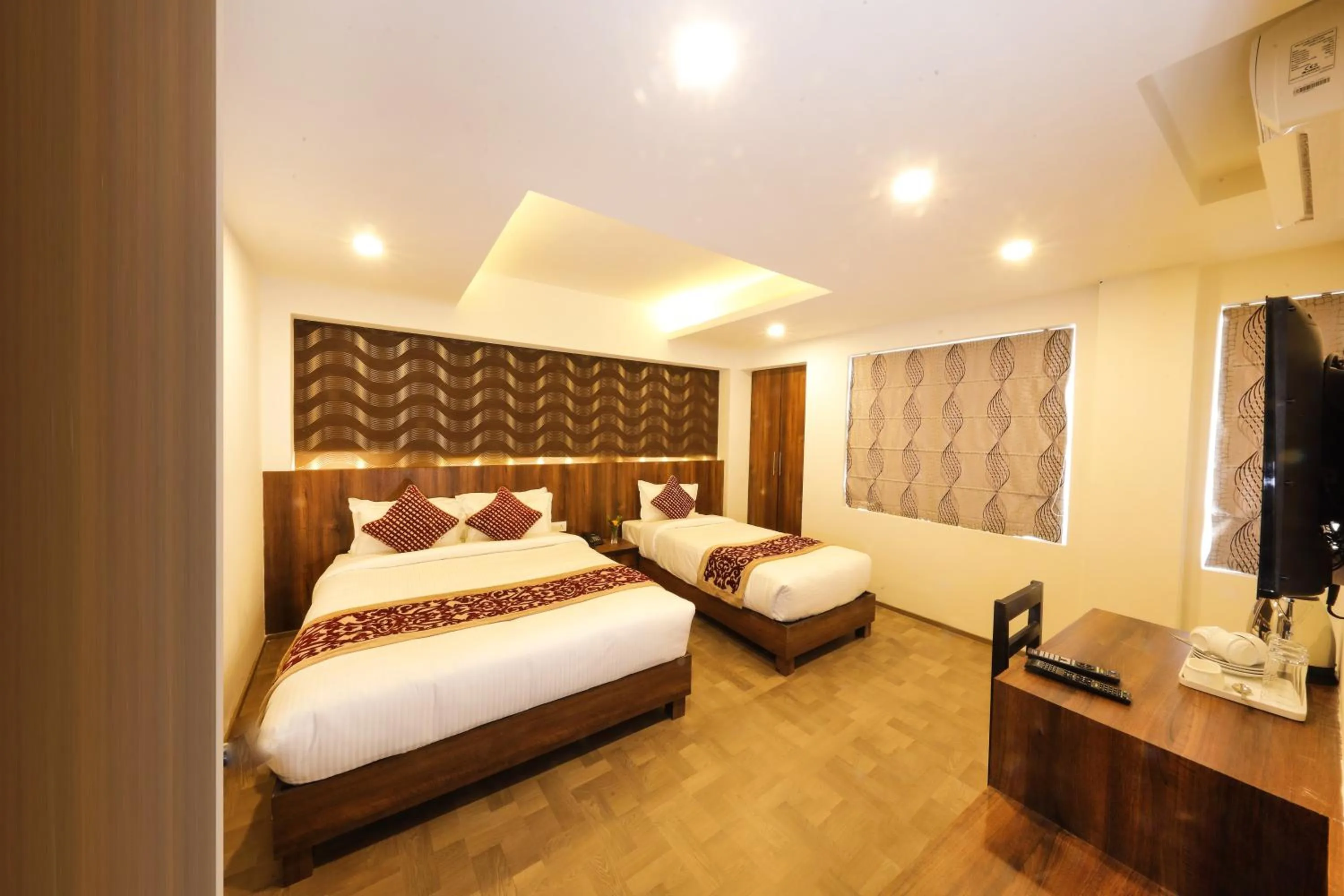 Bed in Hotel Next Home formerly Hotel Royal Suite