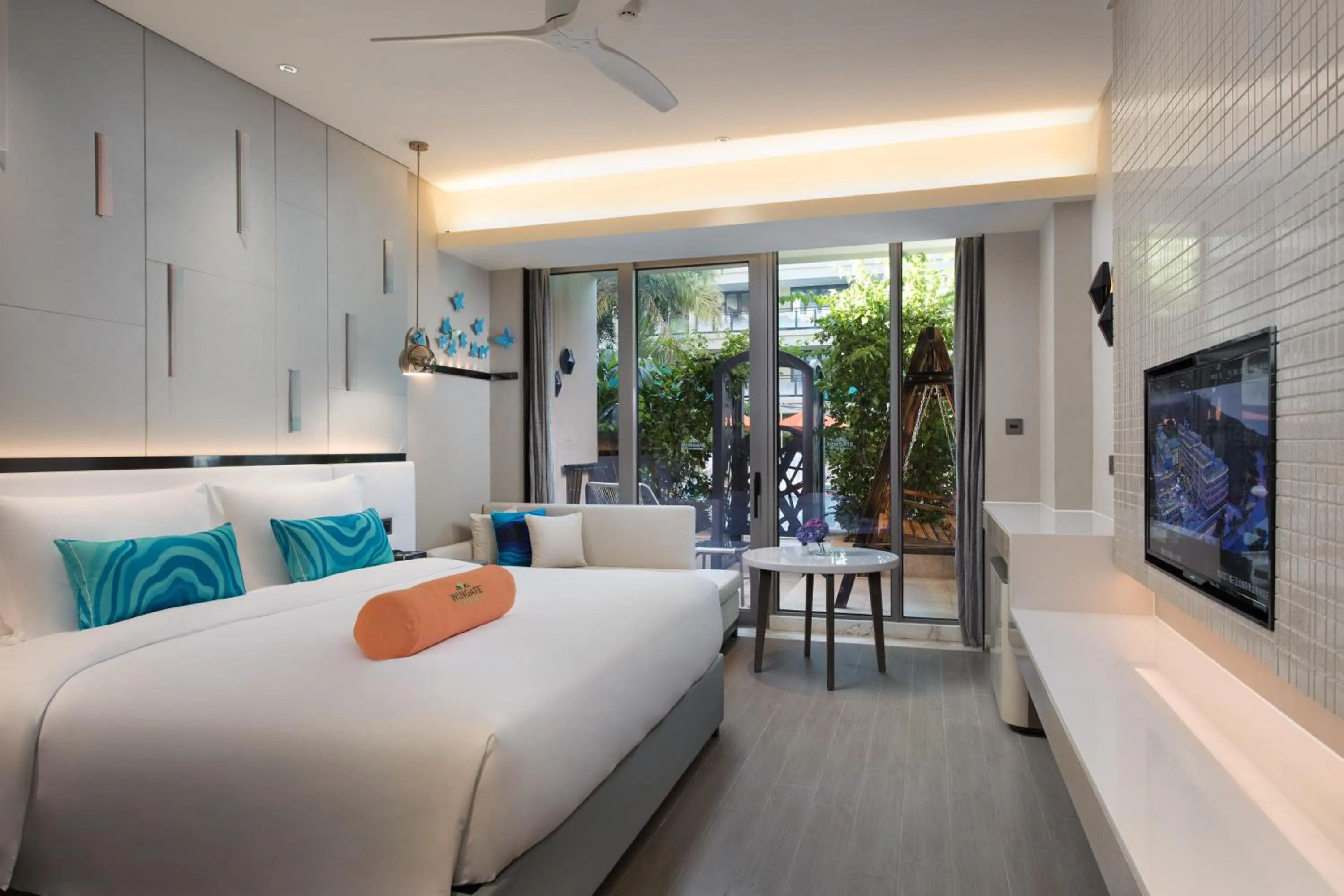 Photo of the whole room, Bed in 三亚鹿回头蔚景温德姆酒店