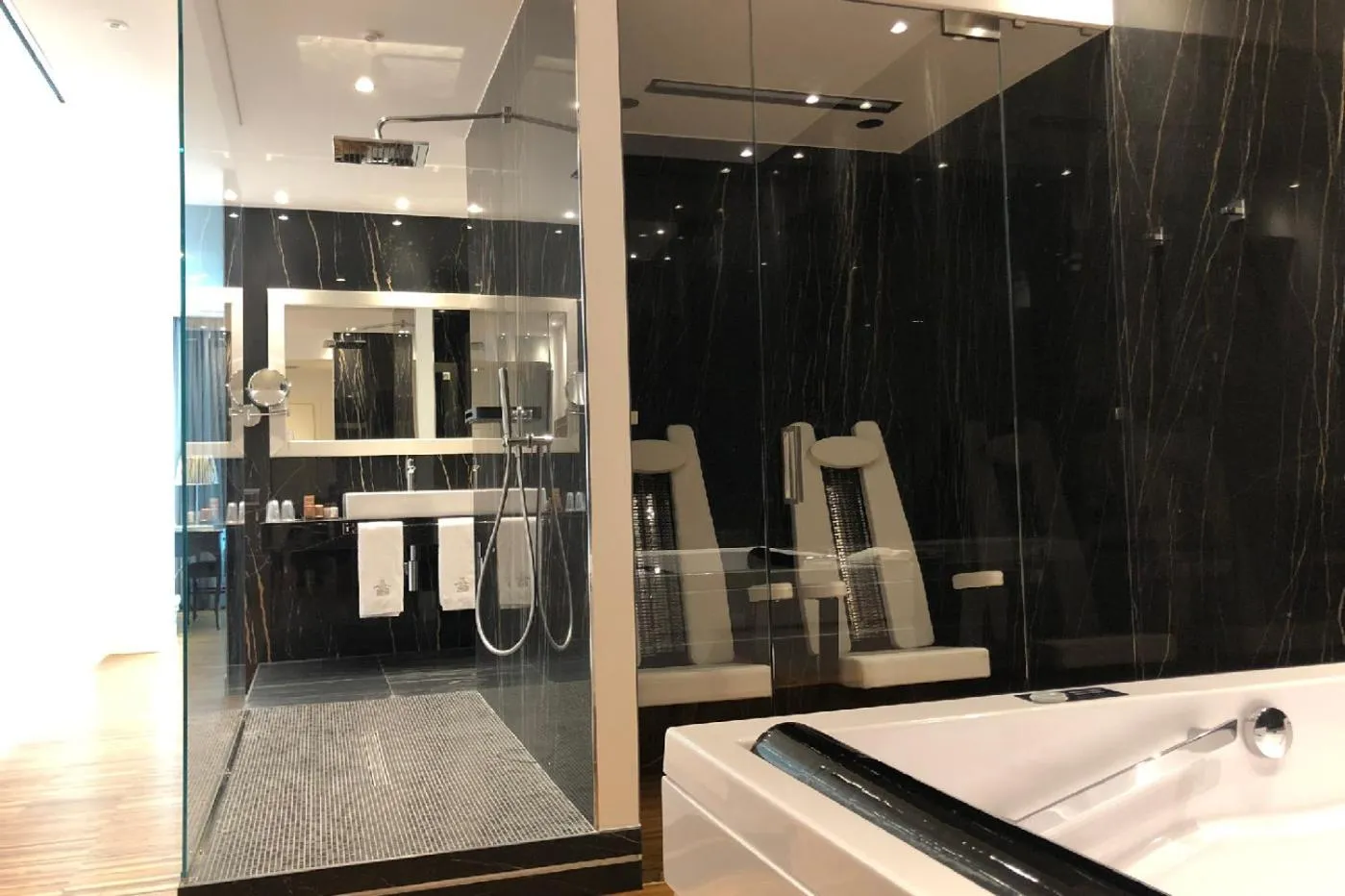 Shower in Fonte Del Benessere Resort