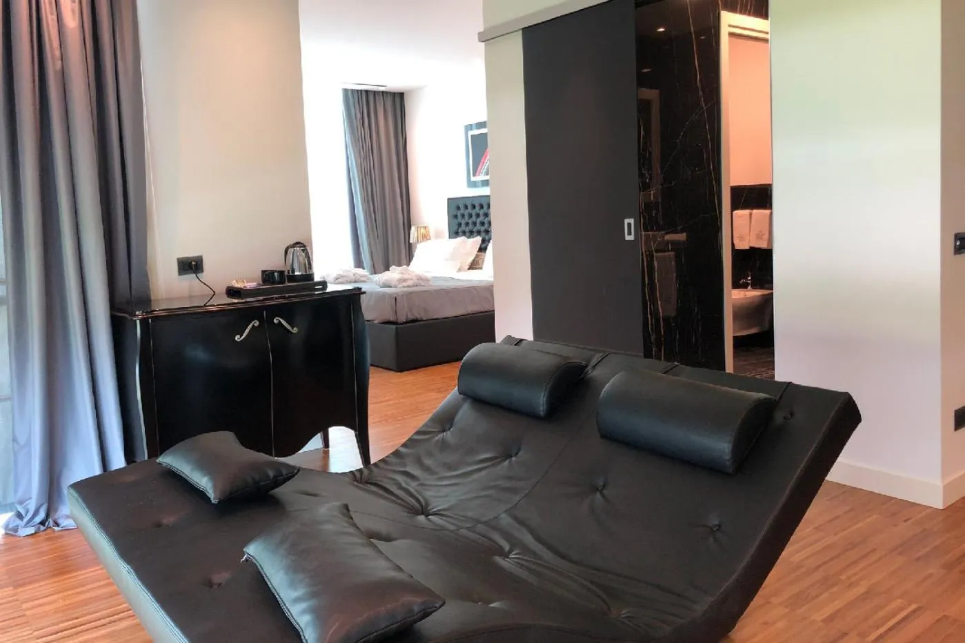 Living room, Bed in Fonte Del Benessere Resort