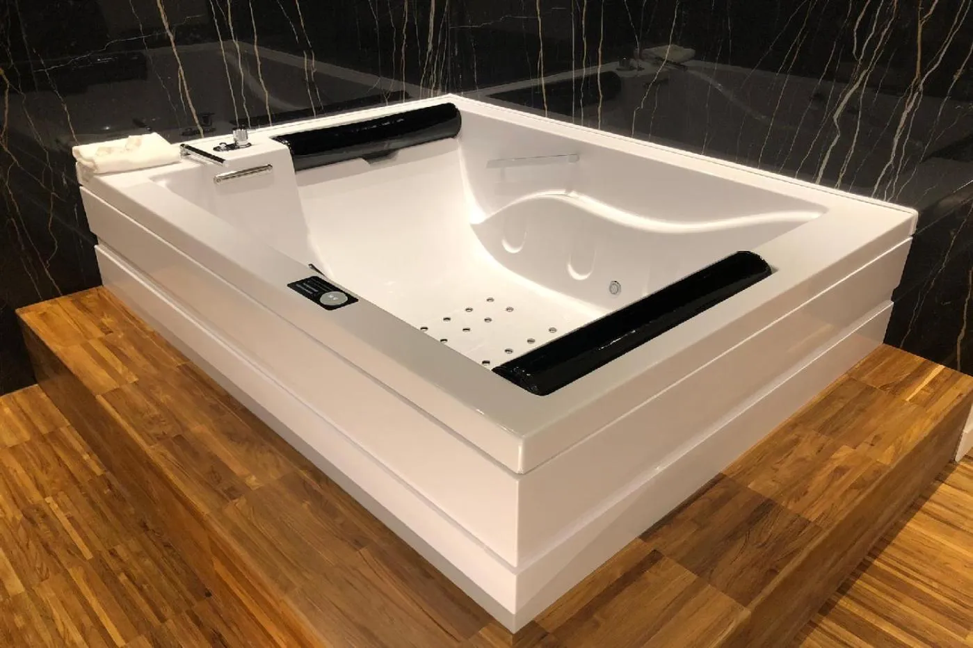 Hot Tub in Fonte Del Benessere Resort