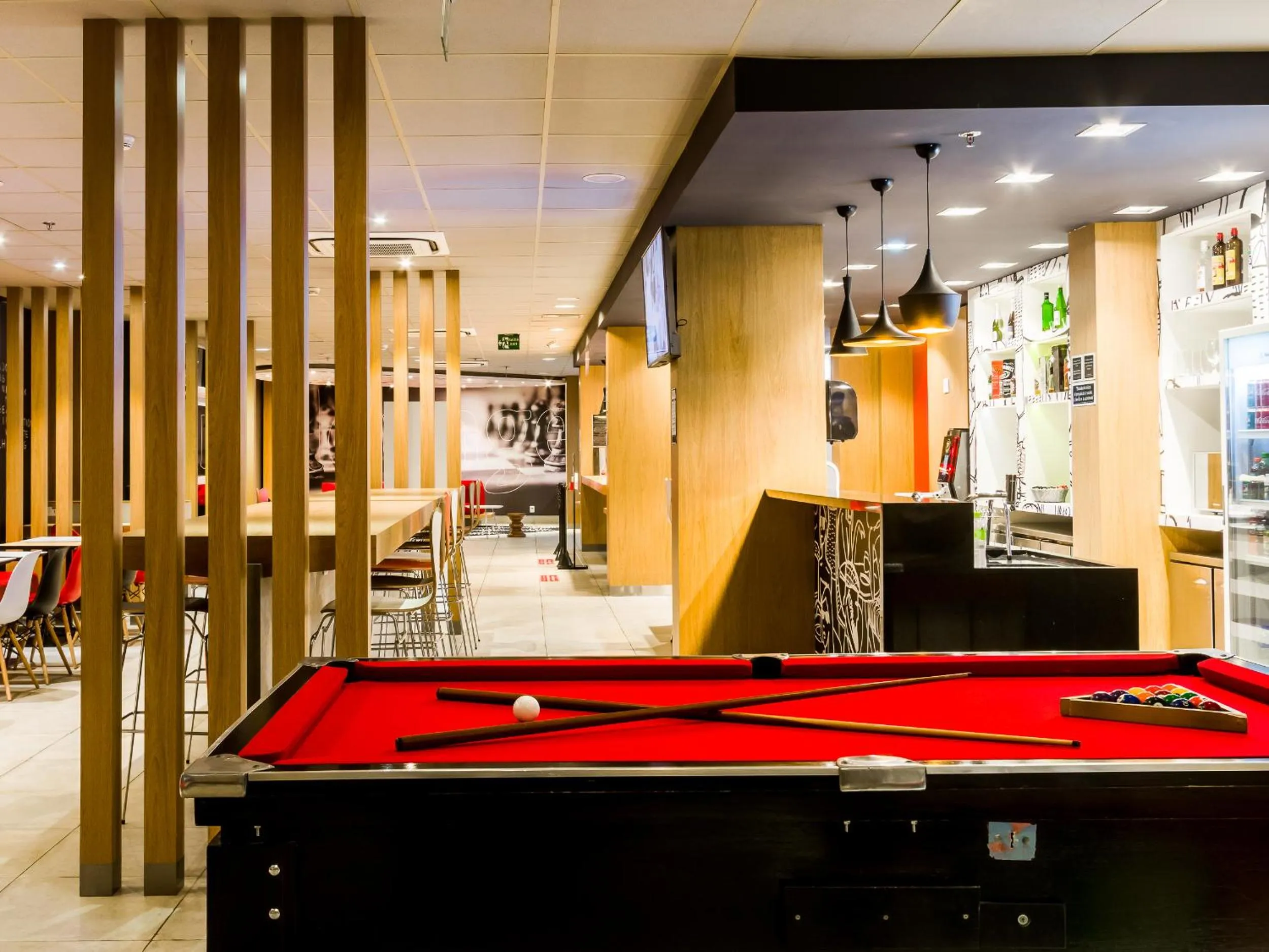 Restaurant/places to eat in ibis Marilia