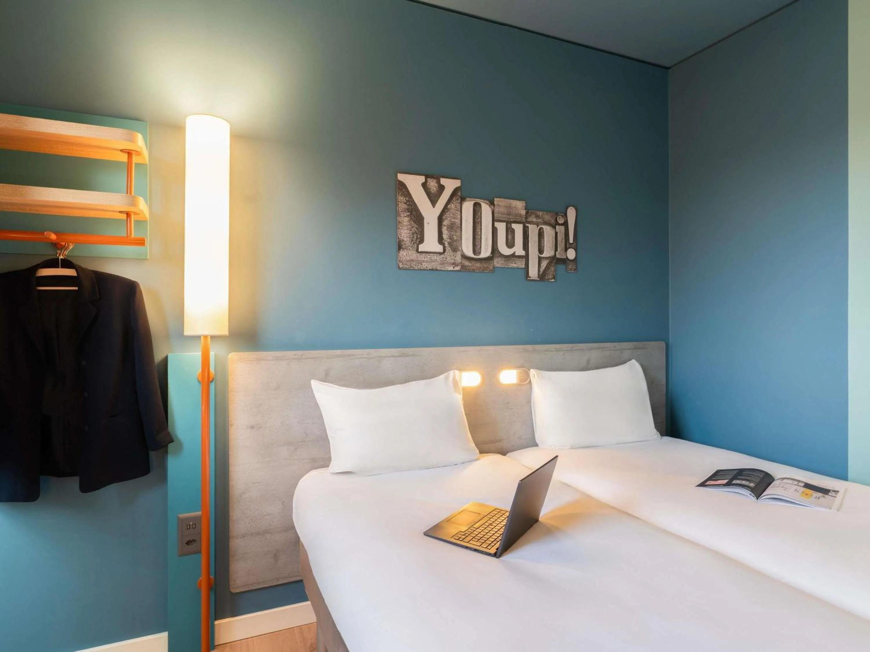 Bedroom, Bed in ibis budget Geneve Palexpo Aeroport