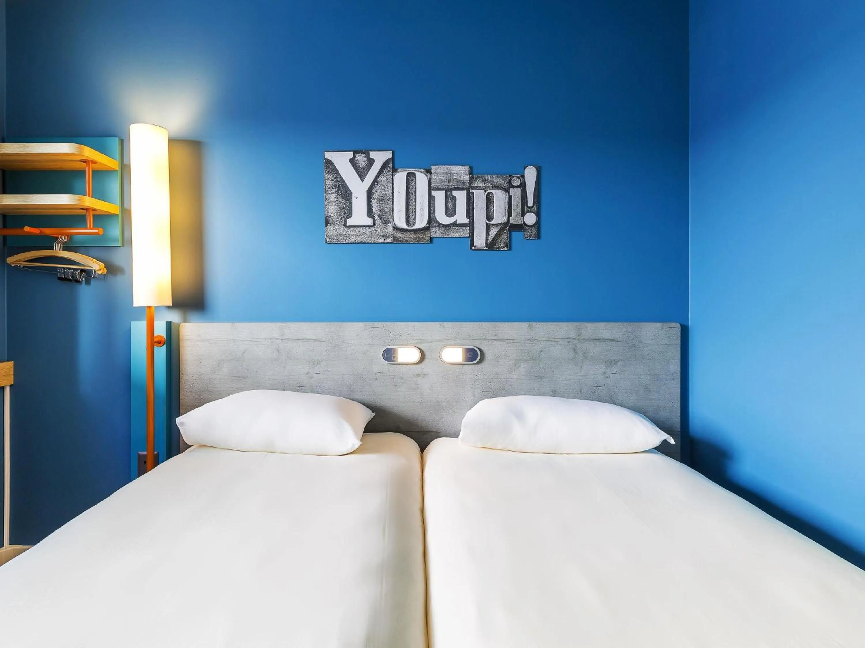 Bedroom, Bed in ibis budget Geneve Palexpo Aeroport