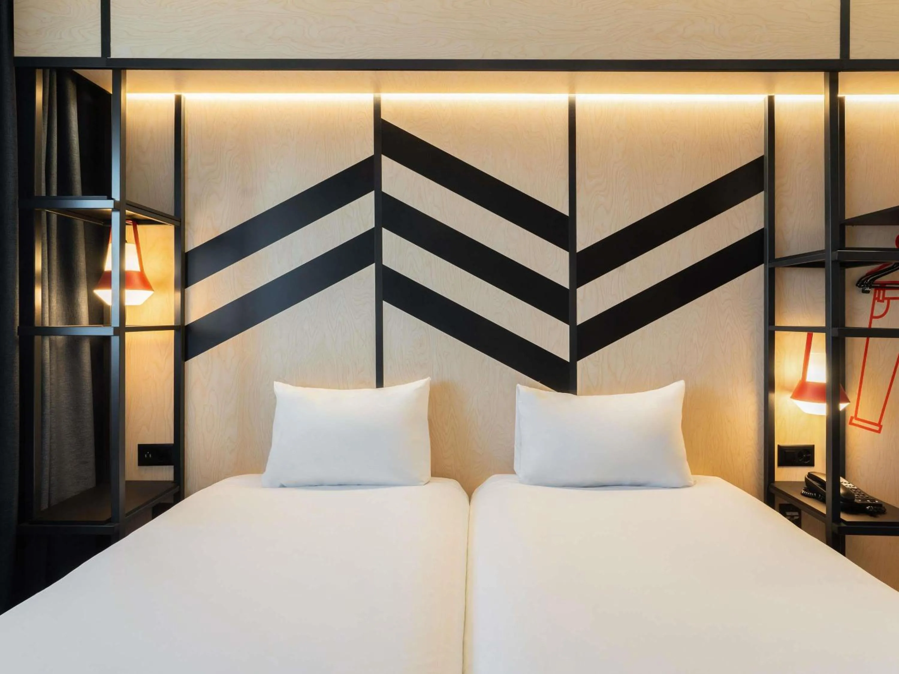 Bedroom, Bed in ibis Styles Geneve Palexpo Aeroport