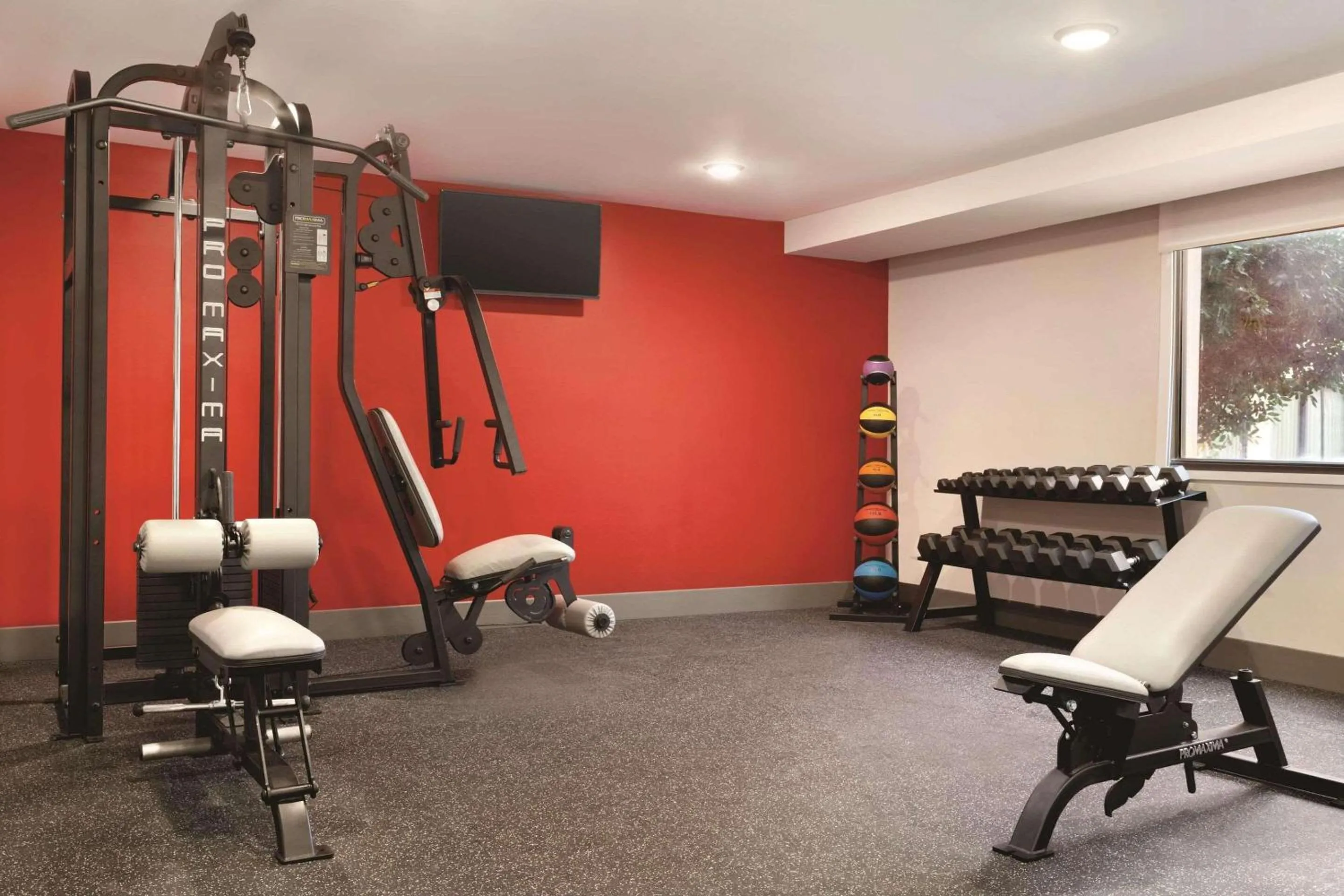 Fitness centre/facilities in Radisson Hotel Charlotte Airport