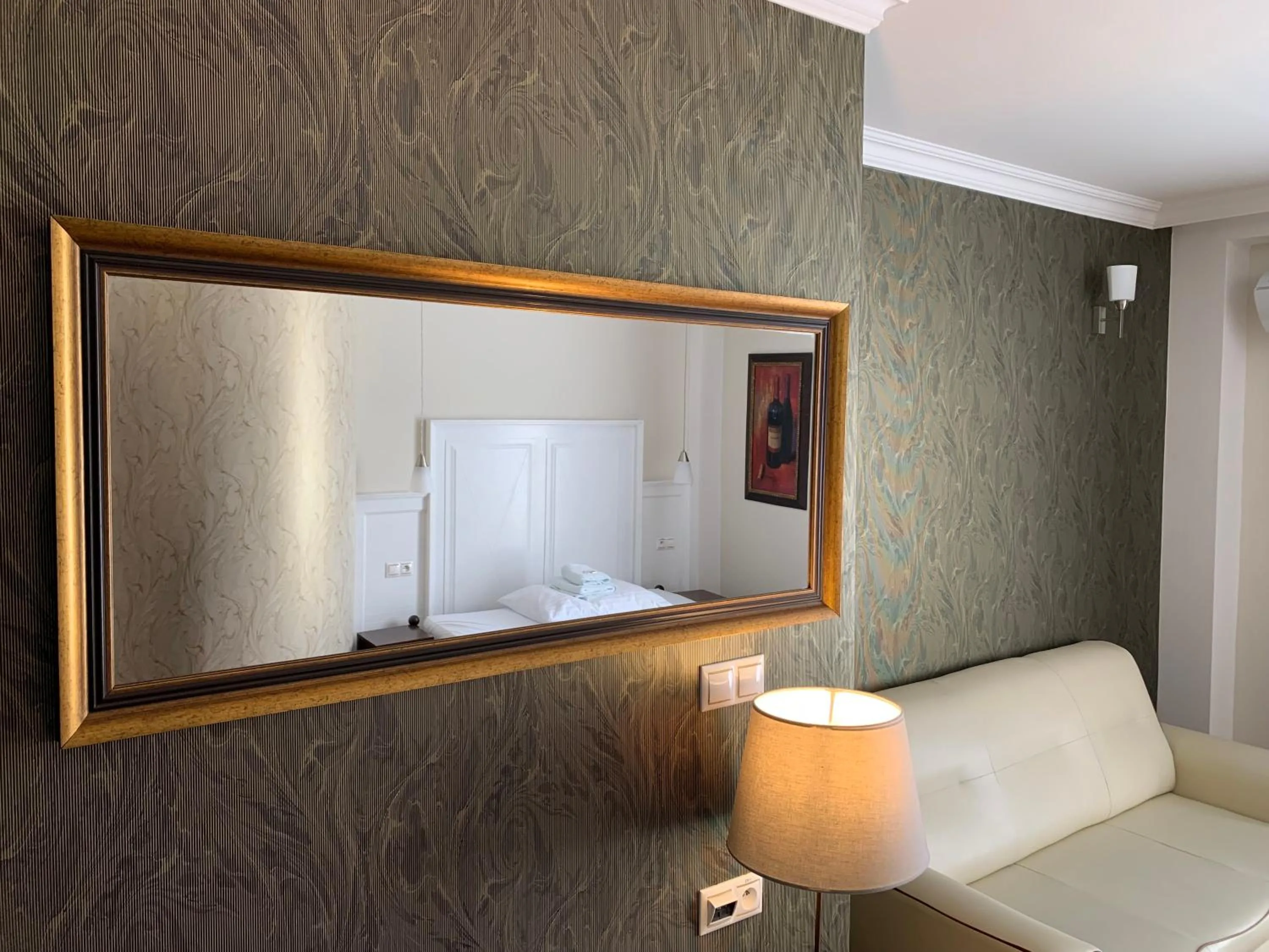 Photo of the whole room in Pension Eden