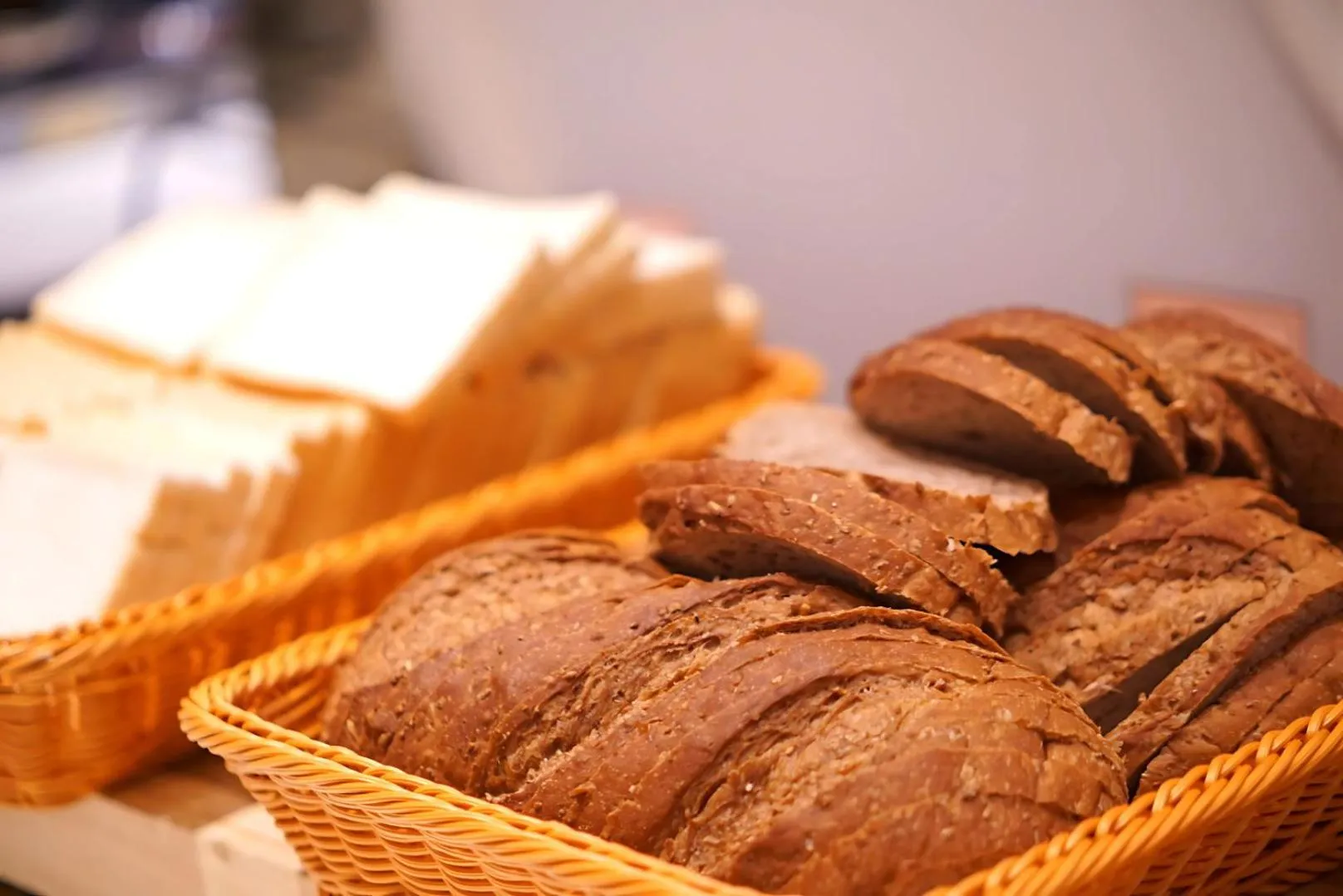 Restaurant/places to eat in Royal Benja Hotel - Big Room Family-Friendly