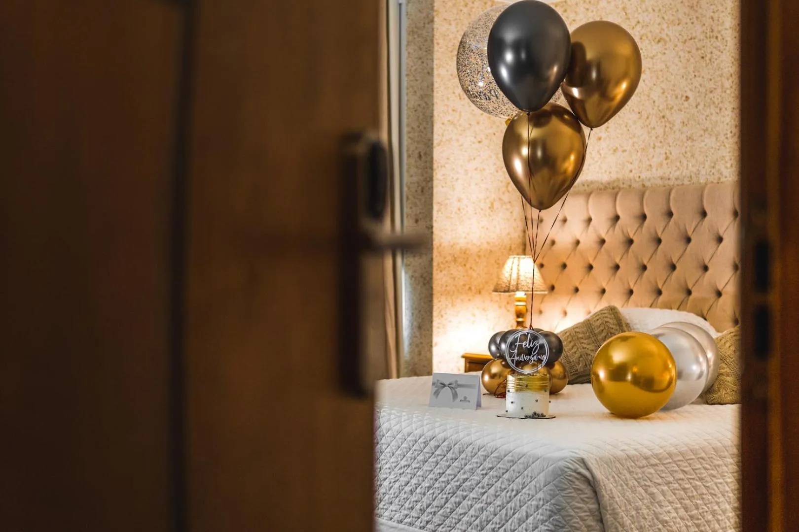 Bedroom, Bed in Micheline Hotel Tricot - ao lado da Rua Coberta