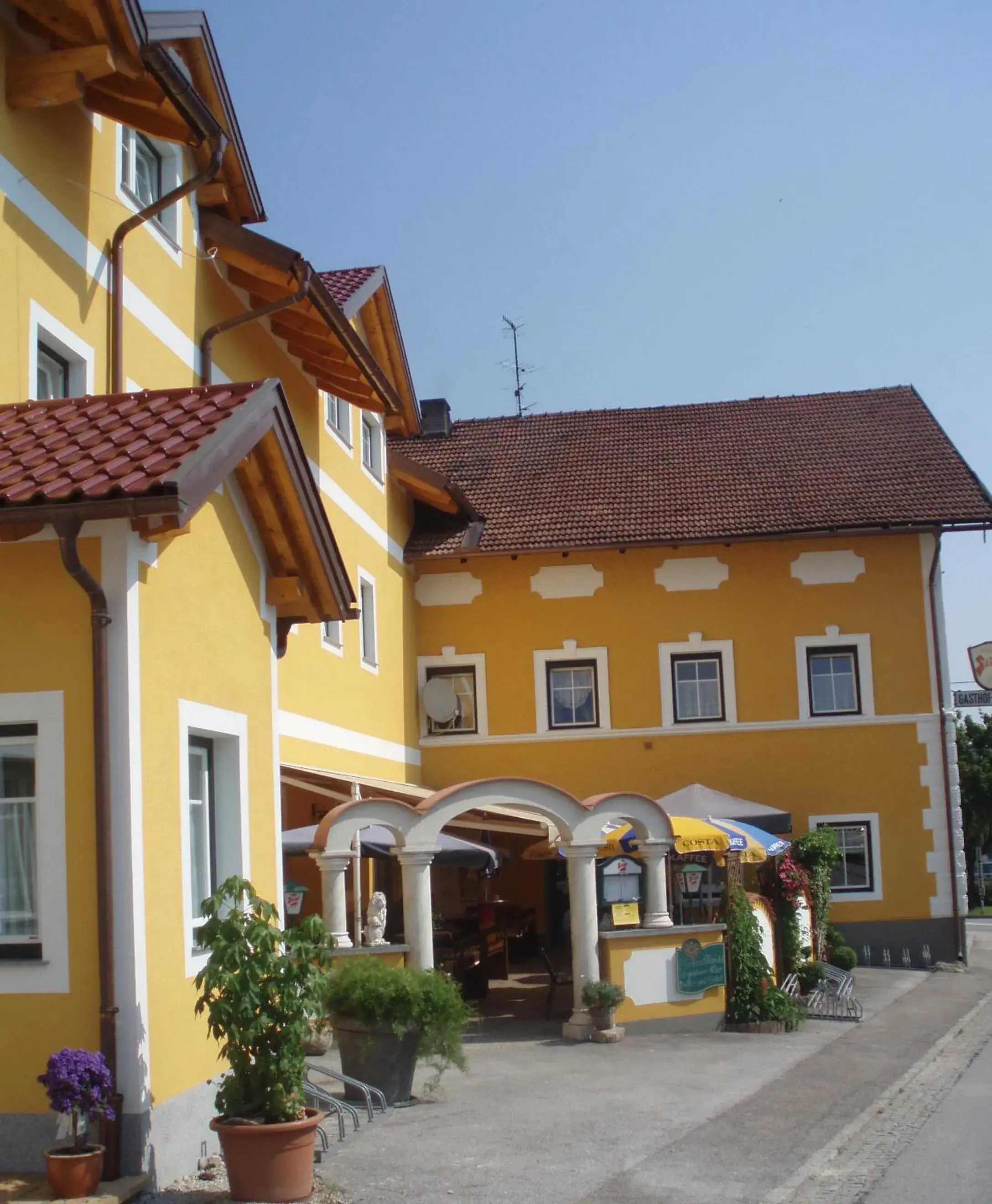 Kirchenwirt Mayr Kirchenwirt Mayr