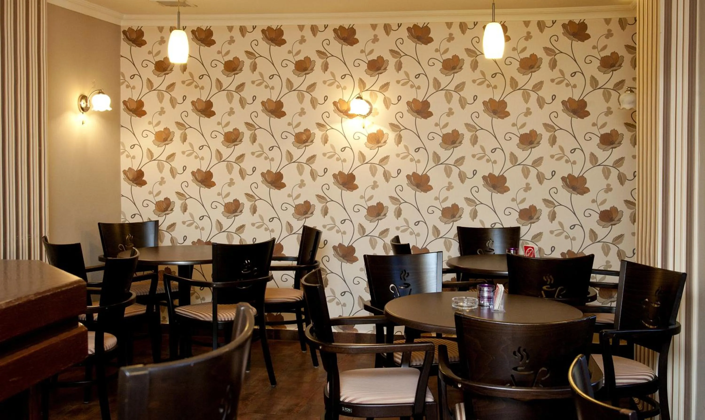 Restaurant/places to eat in Hotel Villa Huber