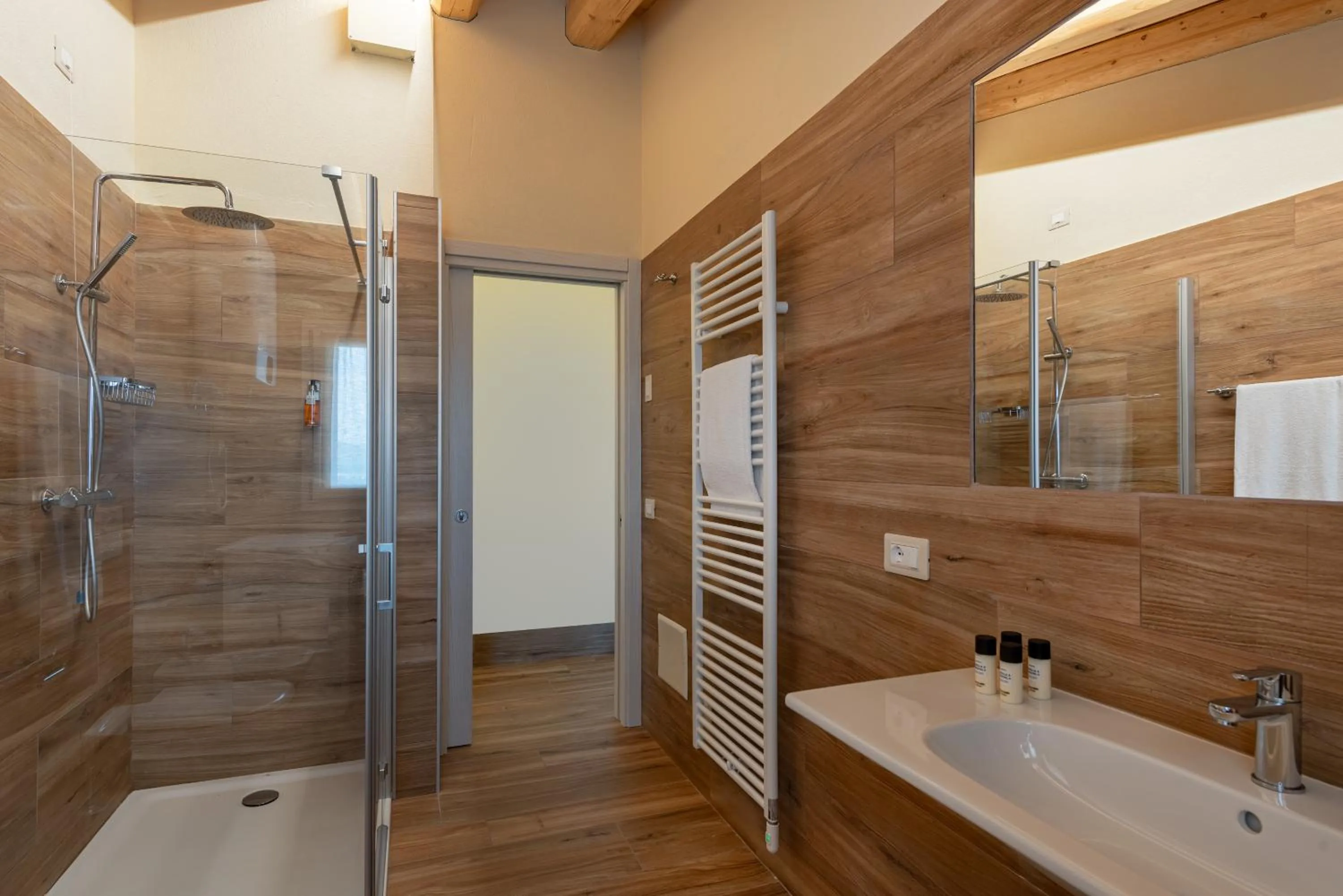 Shower in Sporting Hotel San Felice