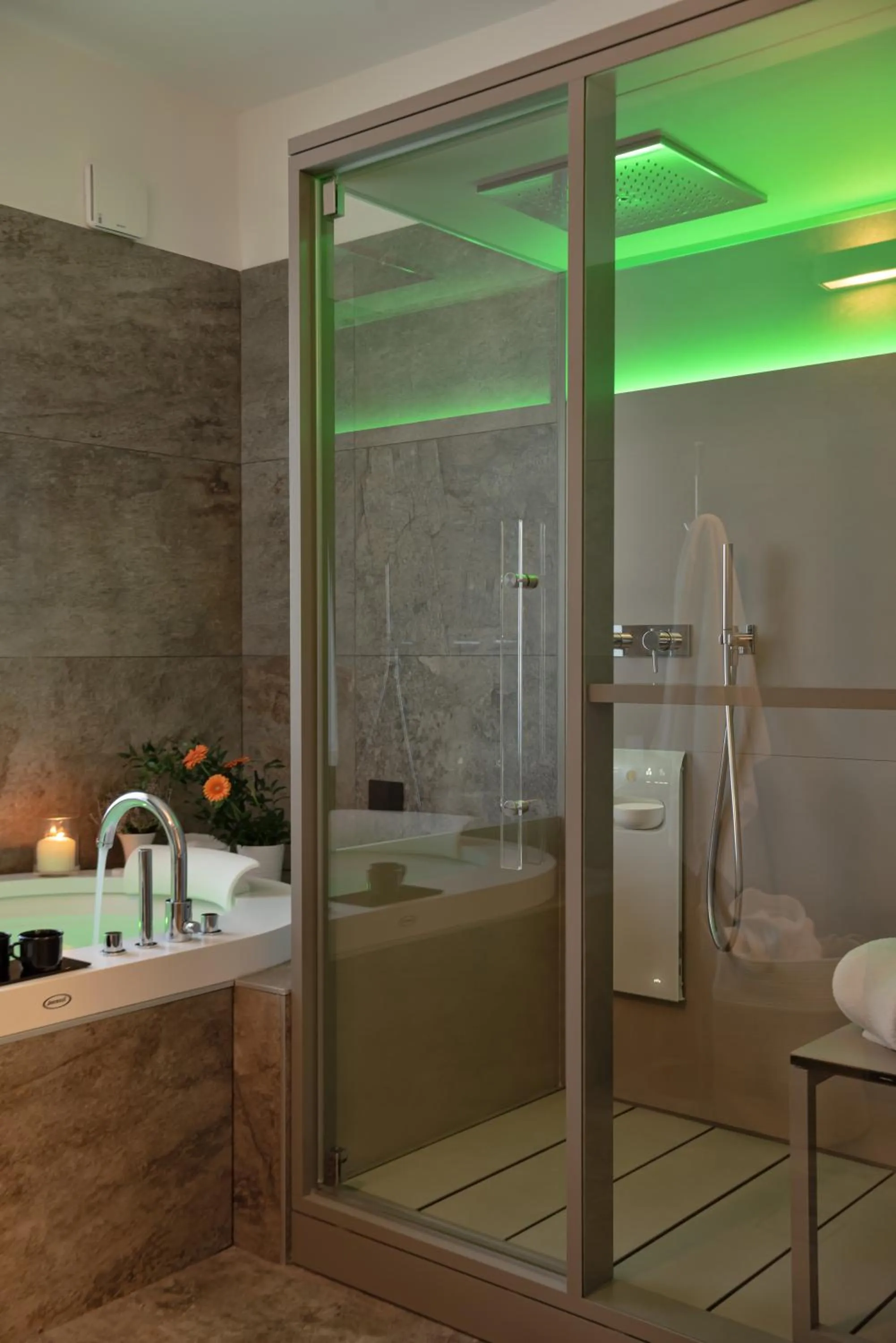 Toilet in Sporting Hotel San Felice