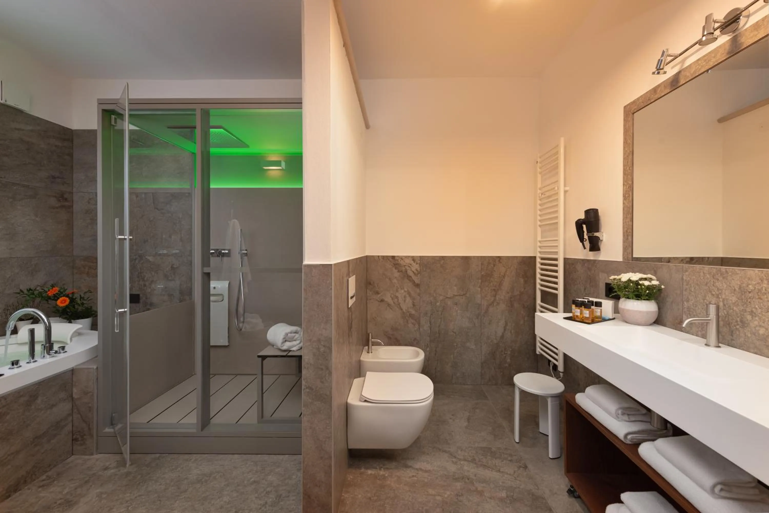 Bathroom in Sporting Hotel San Felice