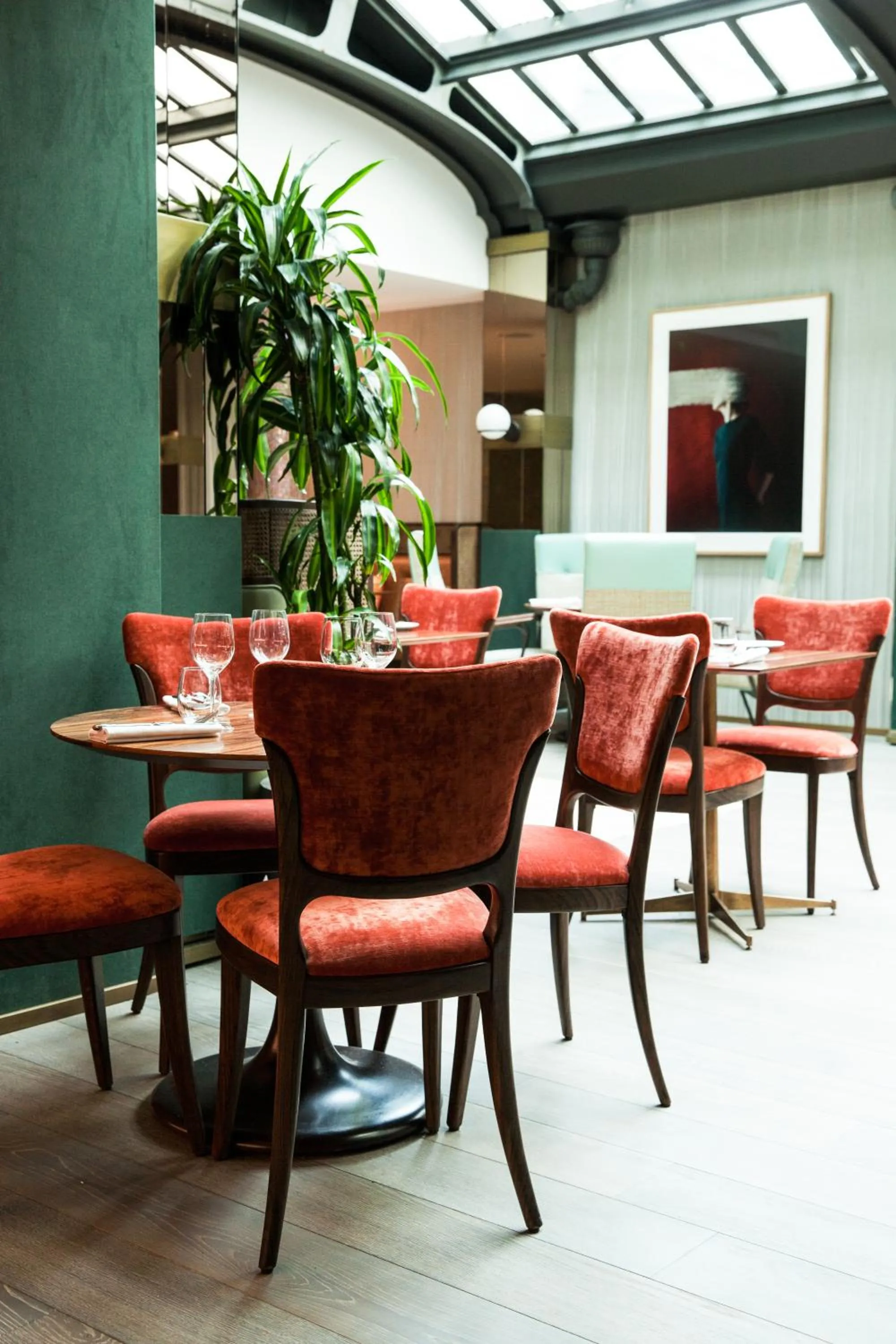 Restaurant/places to eat in Maison Bréguet