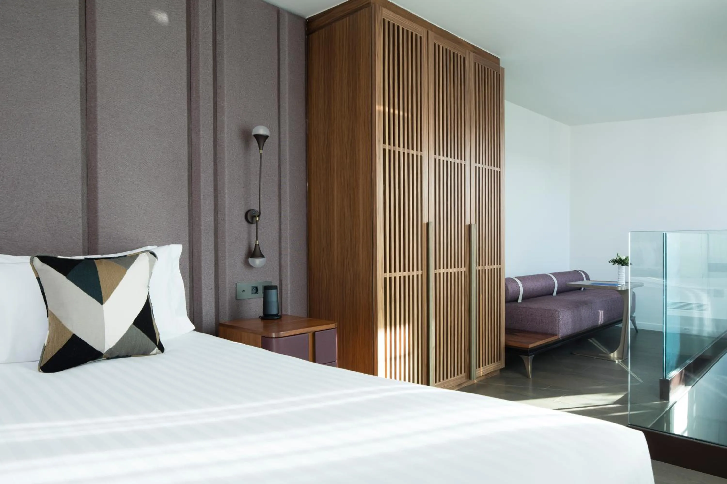 Bedroom, Bed in Maison Bréguet