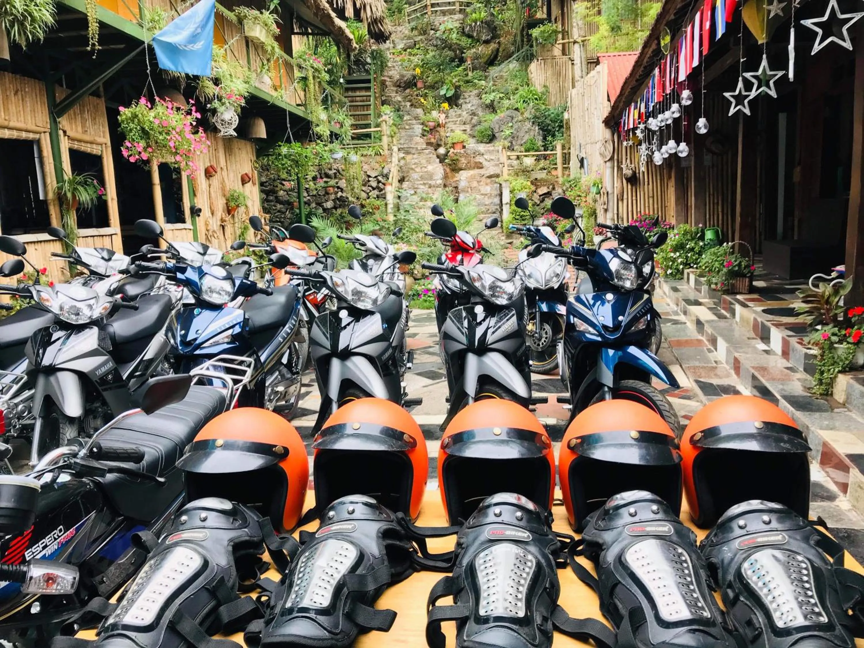 People in Green Hill Hostel & Tour