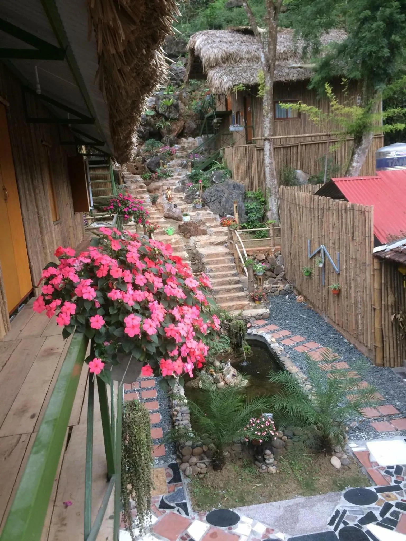 Garden in Green Hill Hostel & Tour