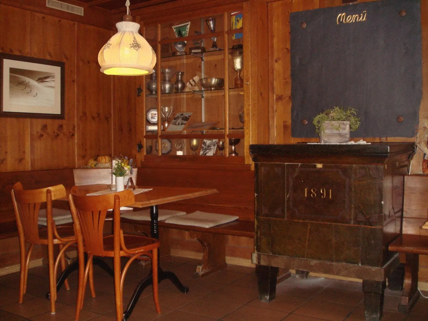 Restaurant/places to eat in Gasthaus Skiklub