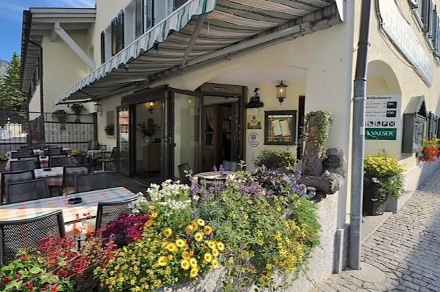 Restaurant/places to eat in Gasthaus Skiklub