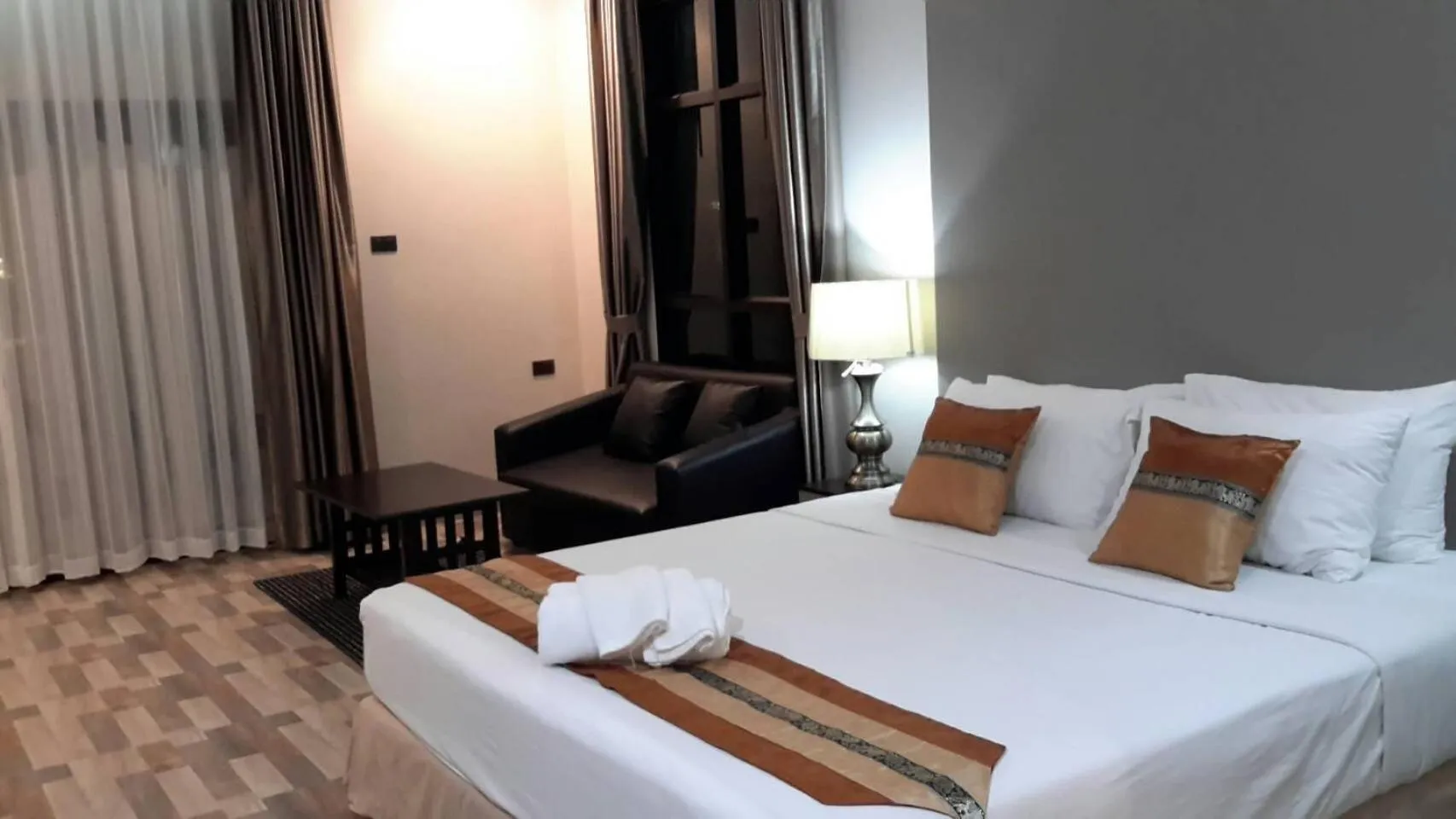 Bed in Radina Residence