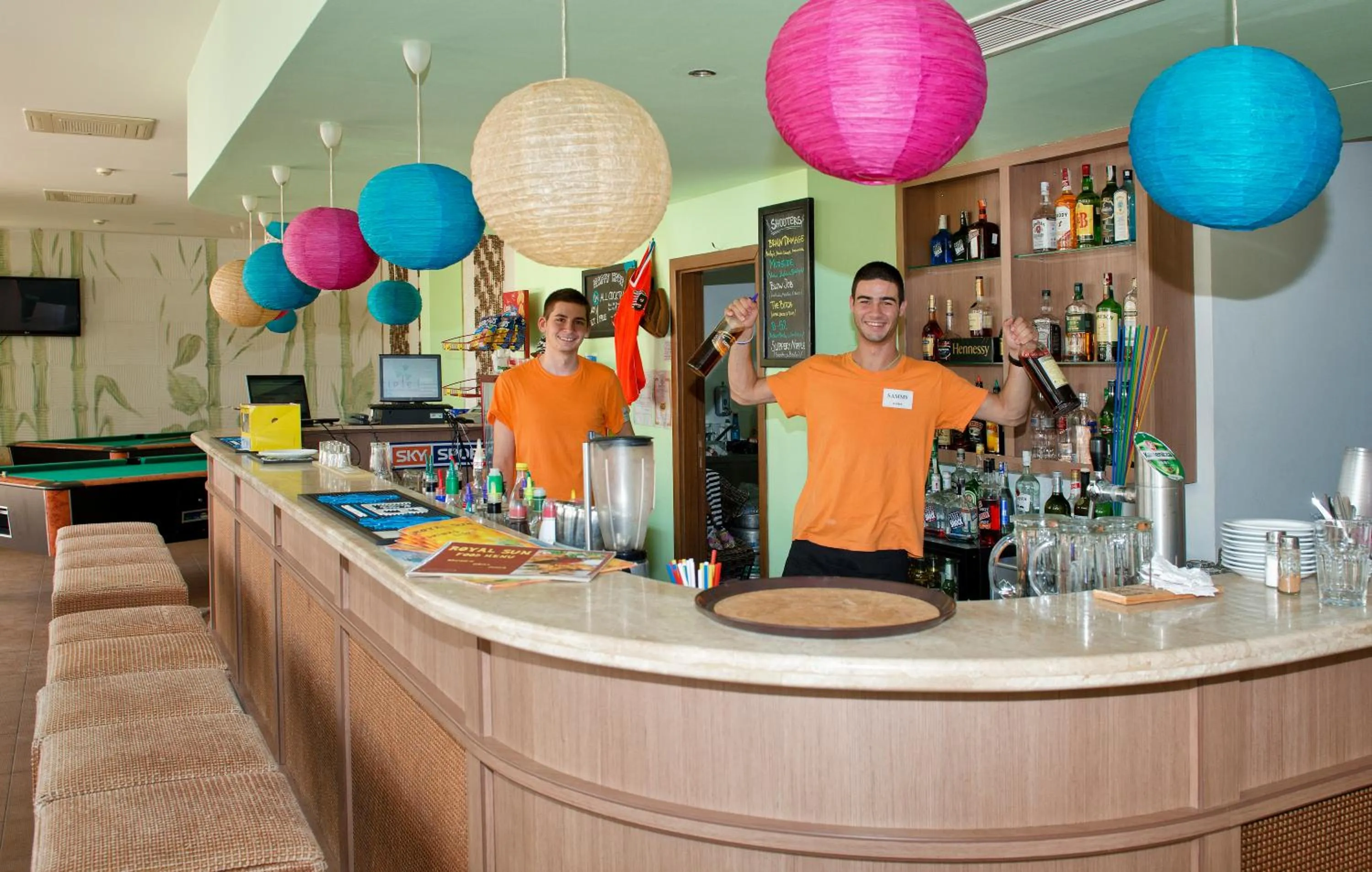 Lounge or bar in Royal Sun Apartments