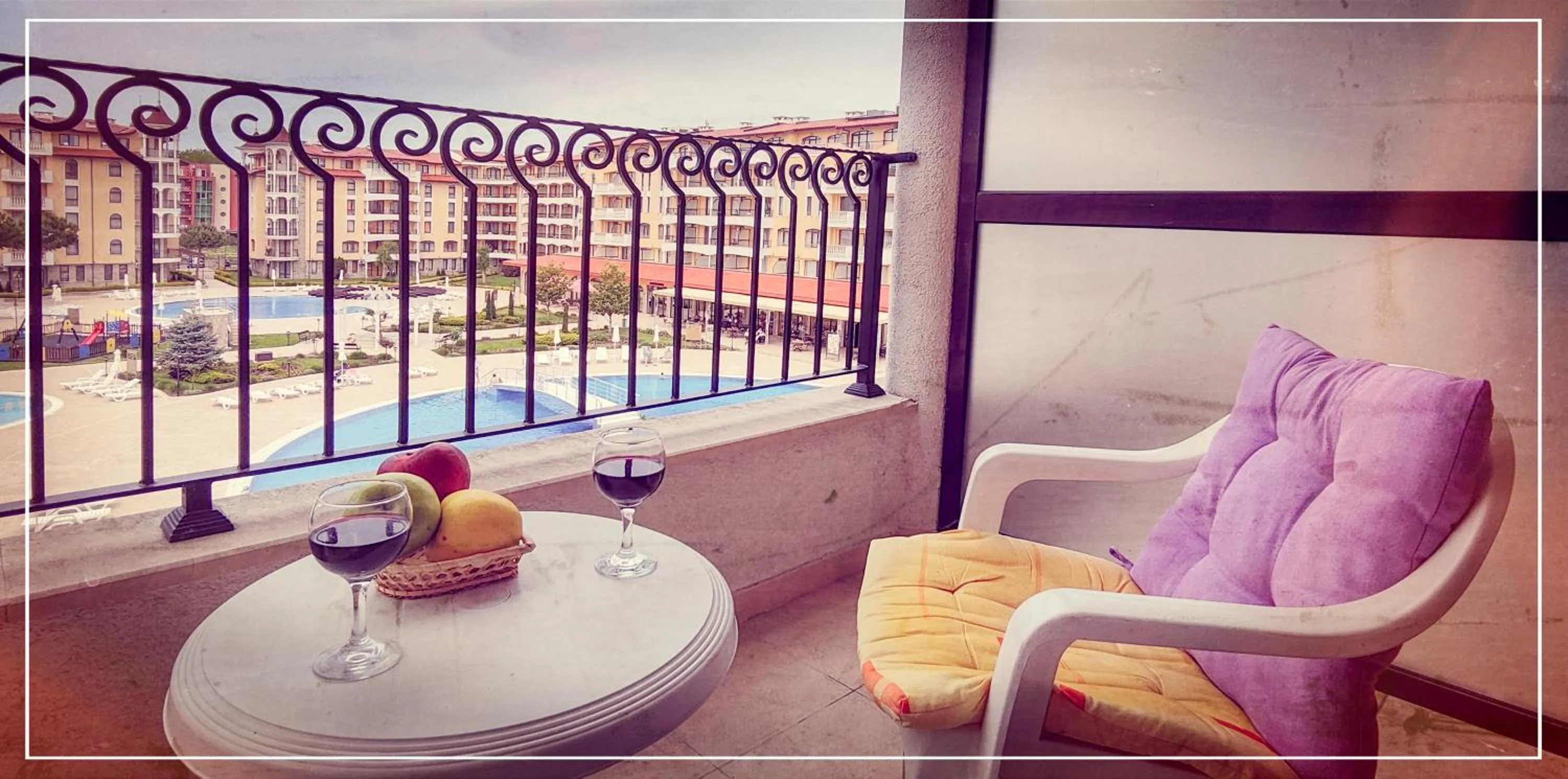 Balcony/Terrace in Royal Sun Apartments