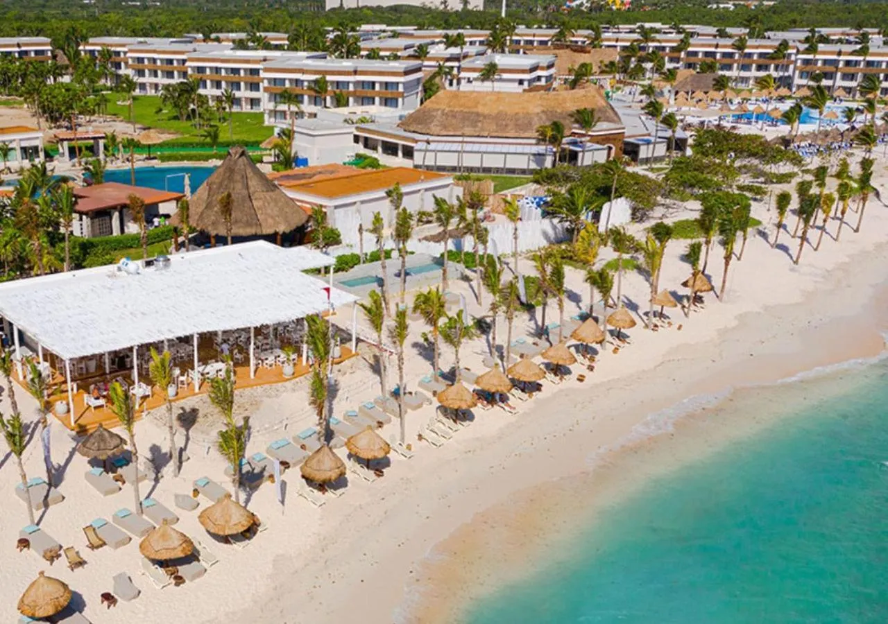 Beach in Xcacel Dreams