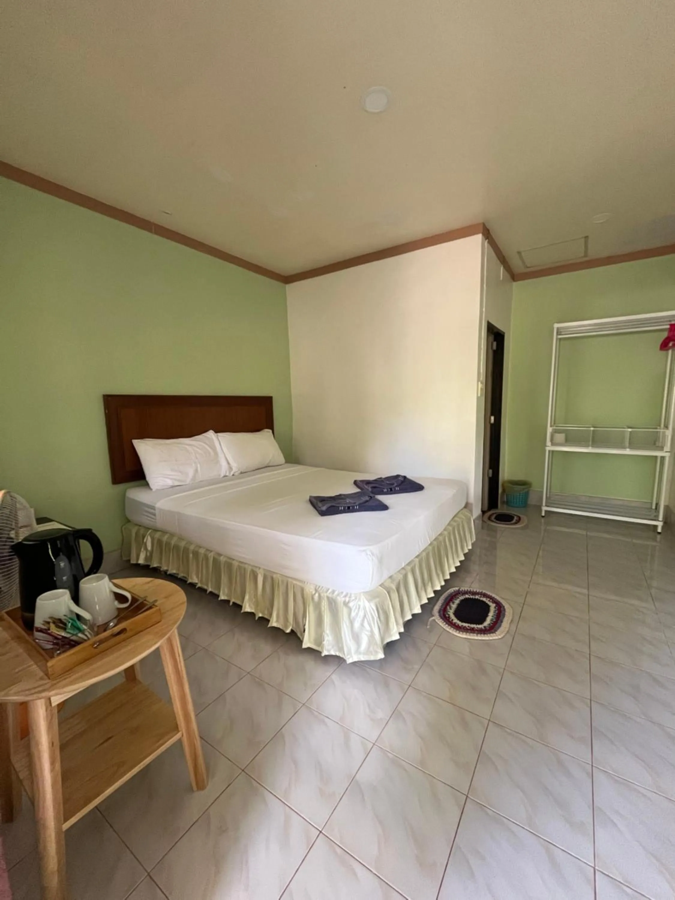 Property building, Bed in Season Bungalow