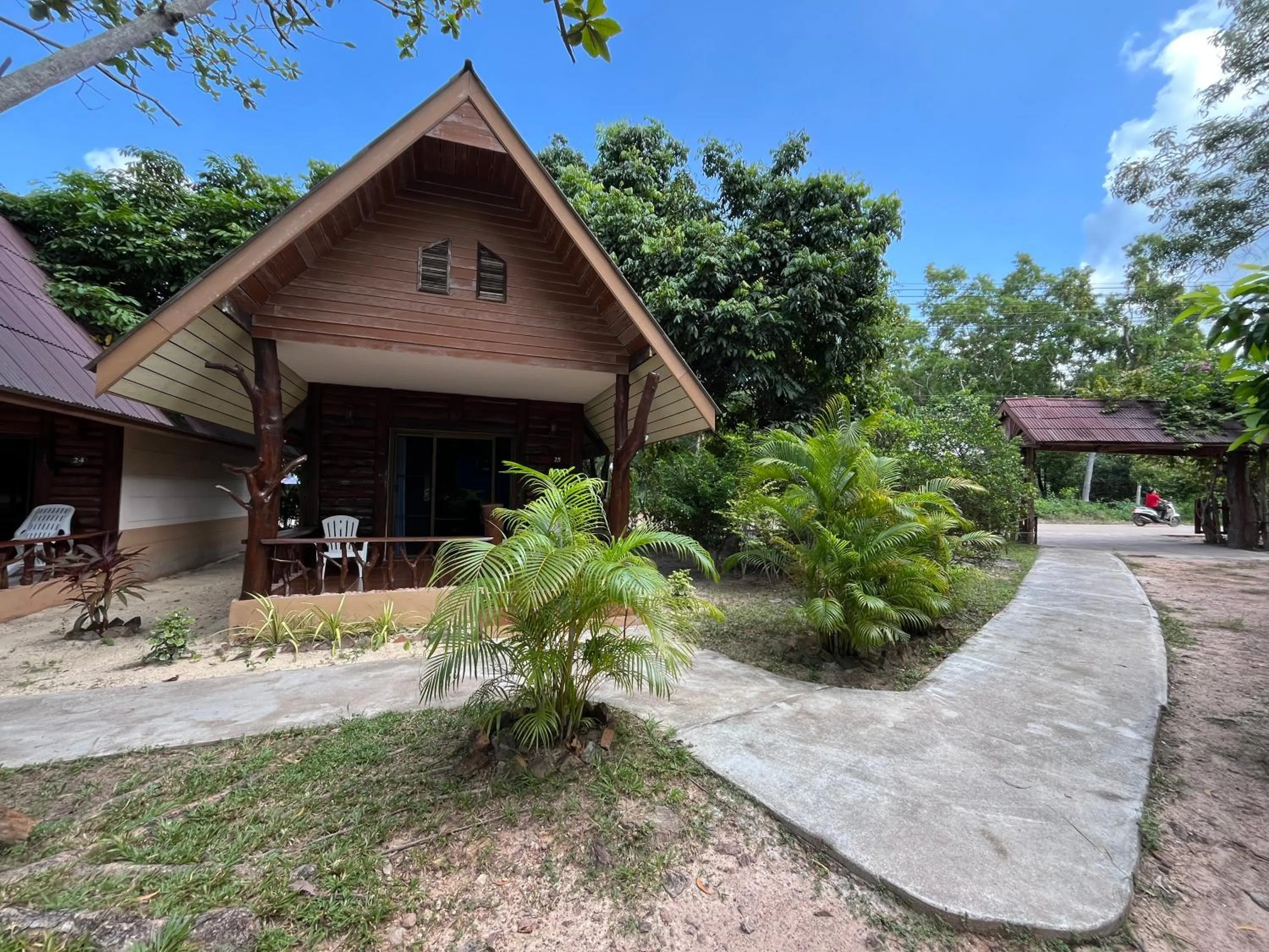 Property building in Season Bungalow