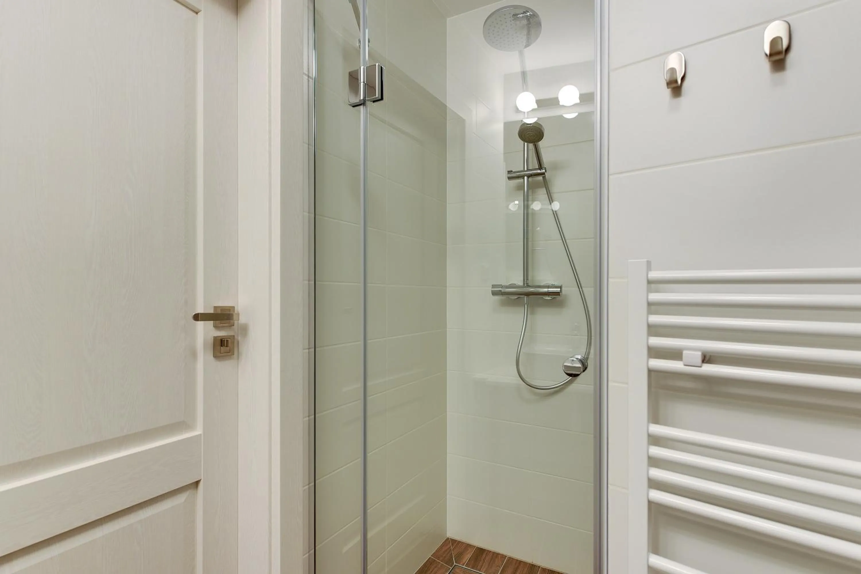Shower in Chrobry Apartamenty Gdańsk Grodzka 10