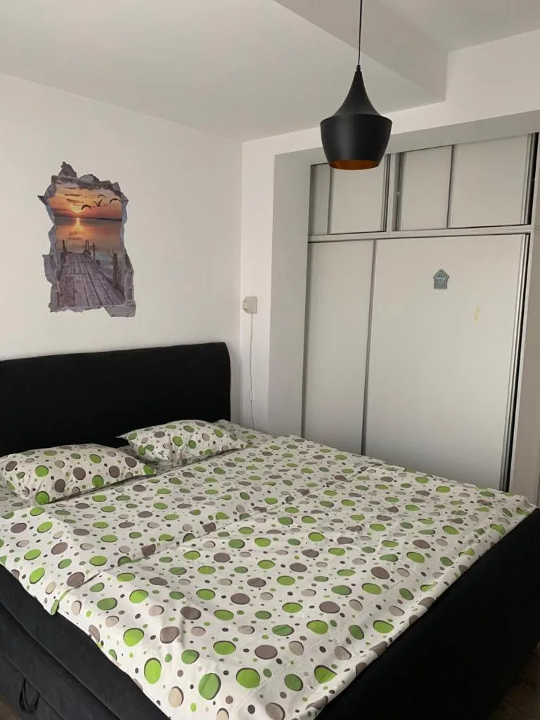 Bed in Teodoroiu nr. 5