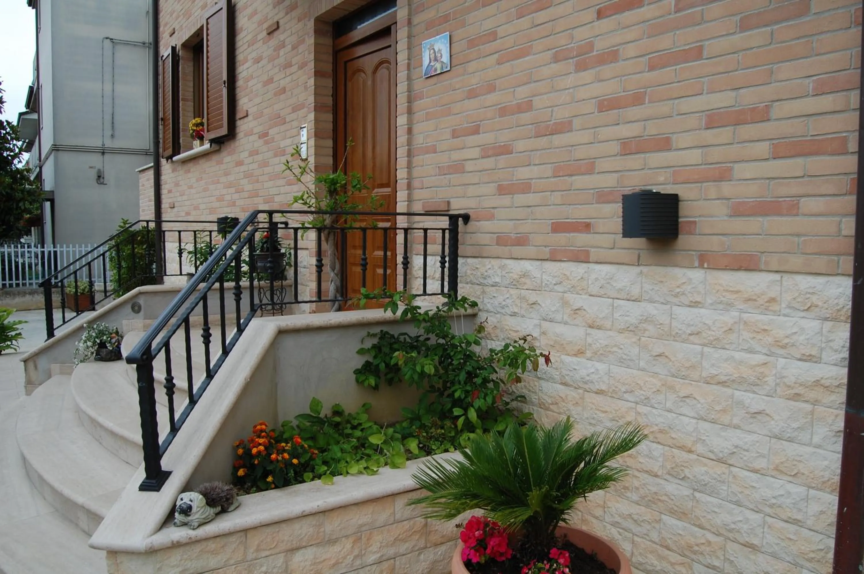 Facade/entrance in AFFITTACAMERE La Tartaruga