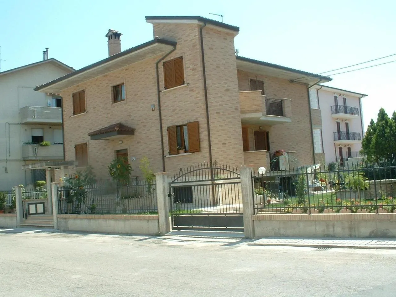 Property building in AFFITTACAMERE La Tartaruga