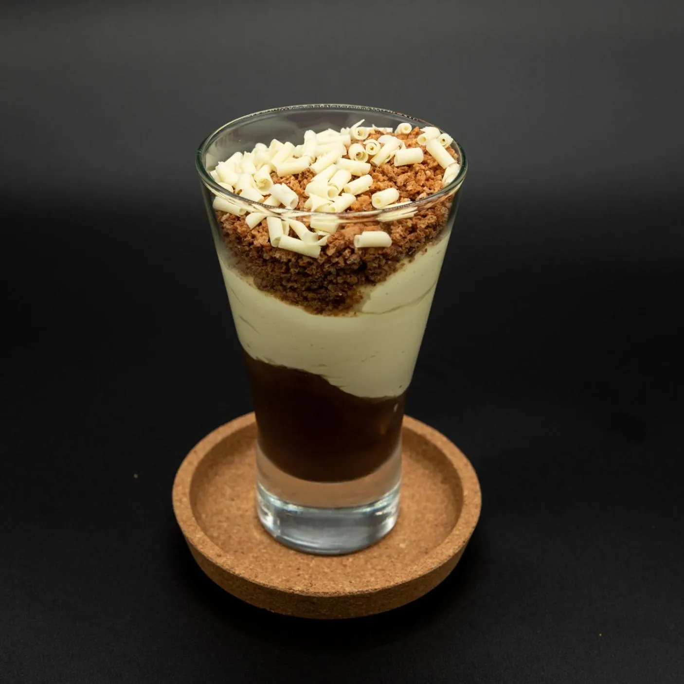 Restaurant/places to eat in Hotel Lumin