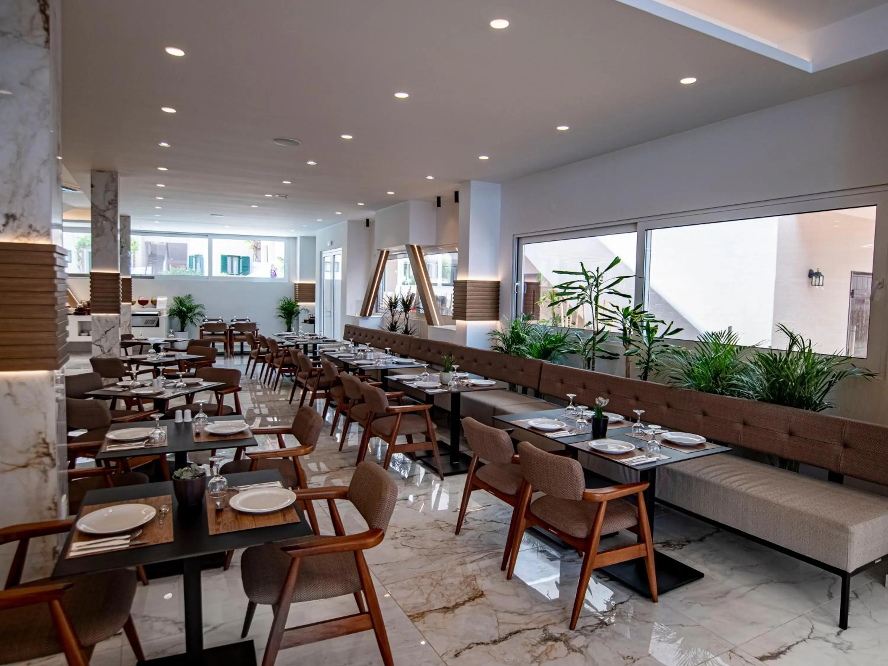 Restaurant/places to eat in Porto Greco Village Beach Hotel