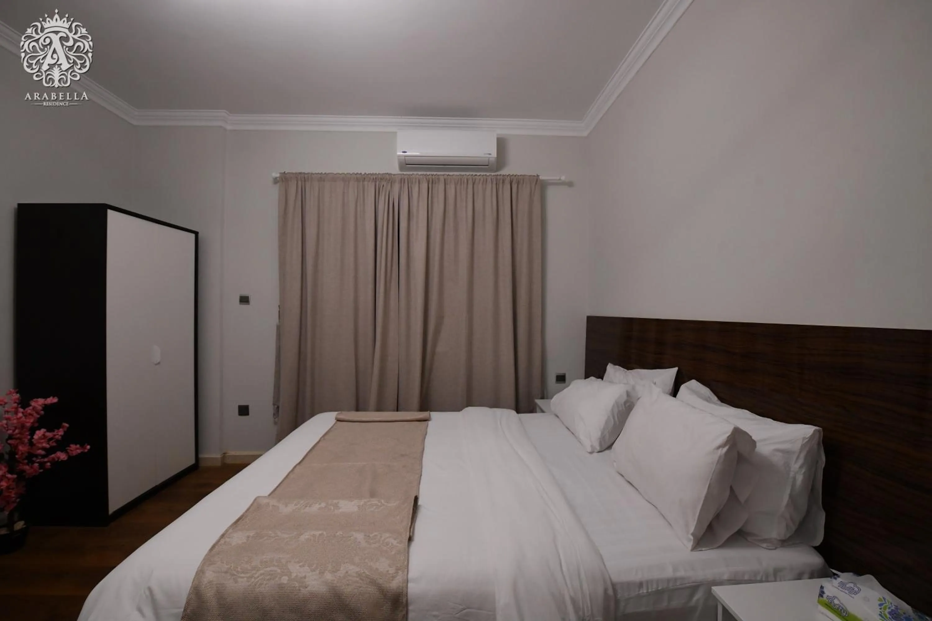 Bed in Arabella Residence