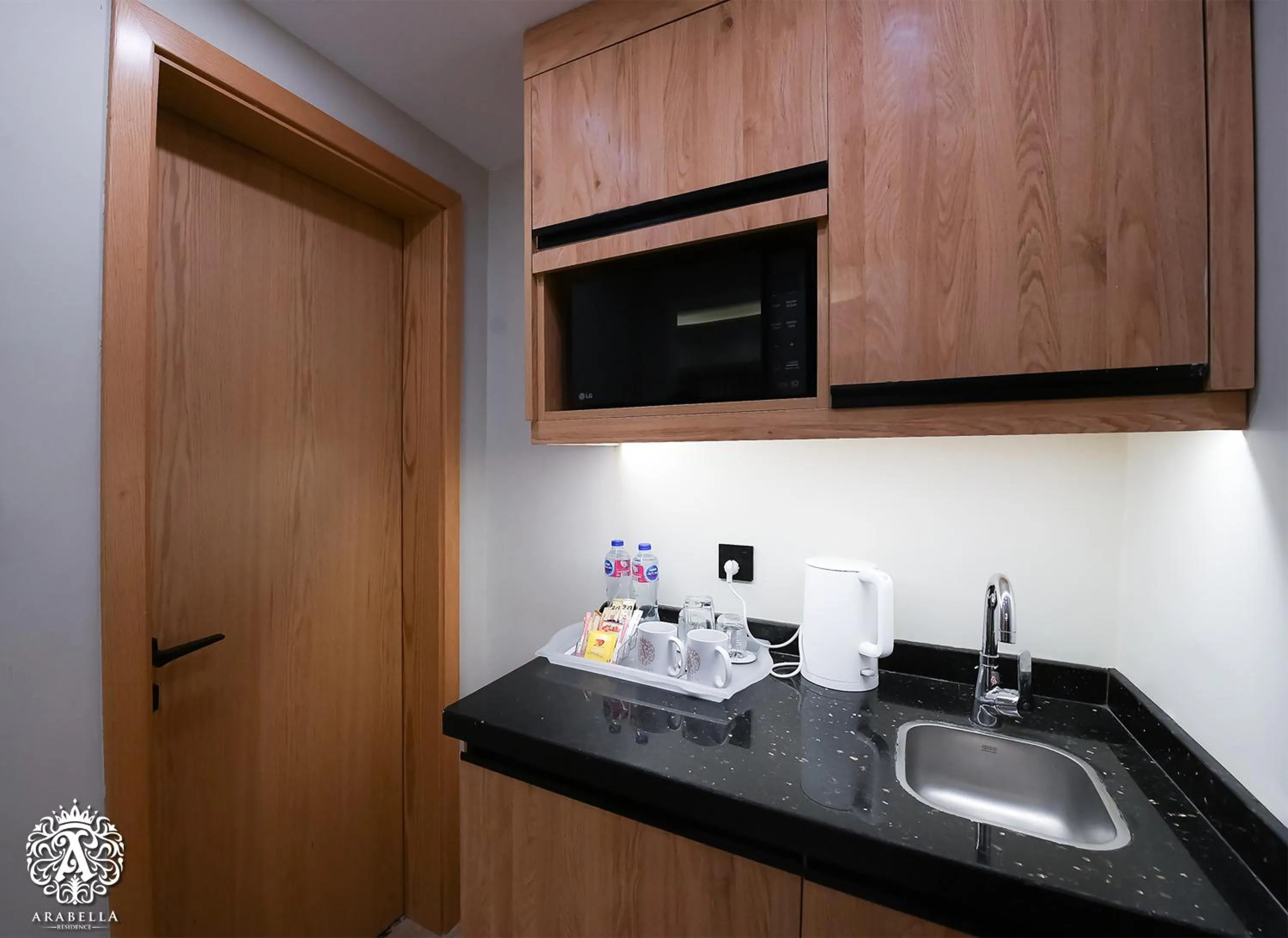 Coffee/tea facilities in Arabella Residence