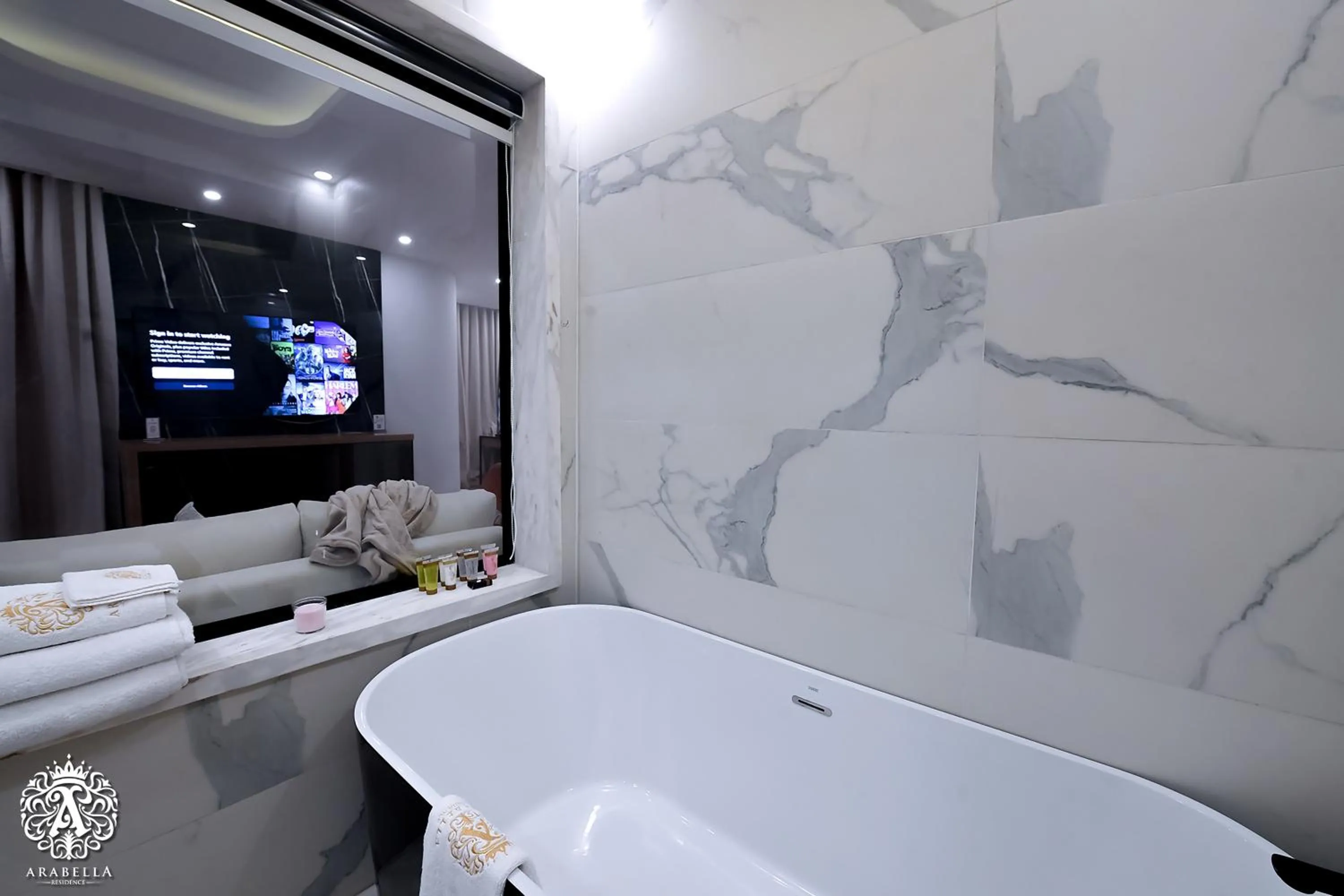 Hot Tub in Arabella Residence