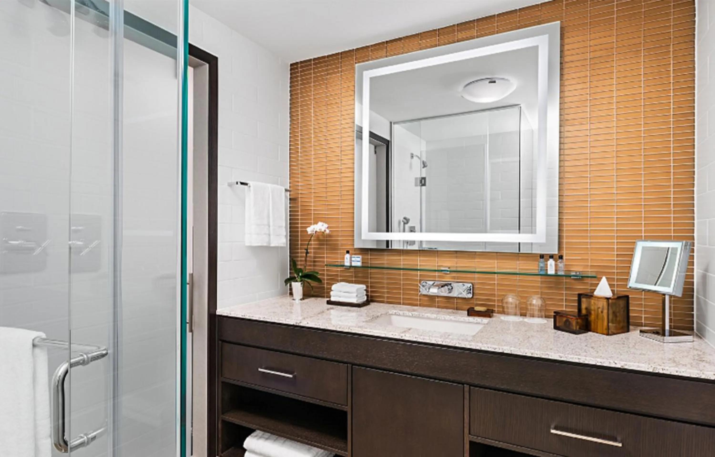 Bathroom in Hotel X Toronto, a Destination by Hyatt Hotel