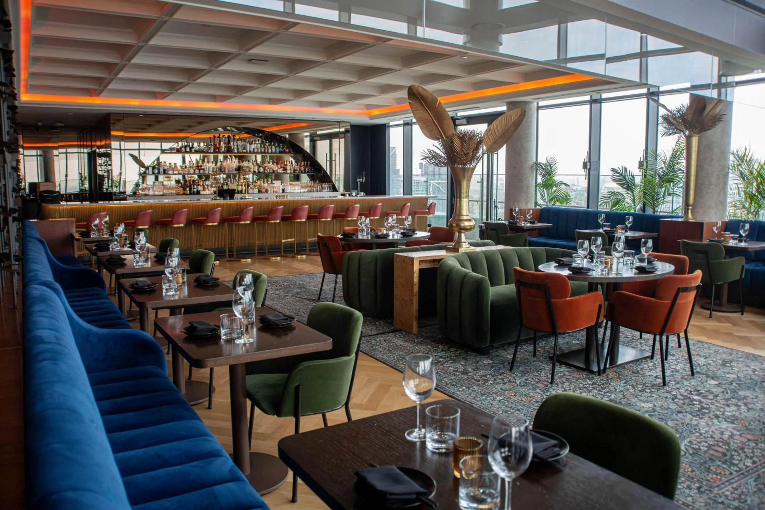 Restaurant/places to eat in Hotel X Toronto, a Destination by Hyatt Hotel