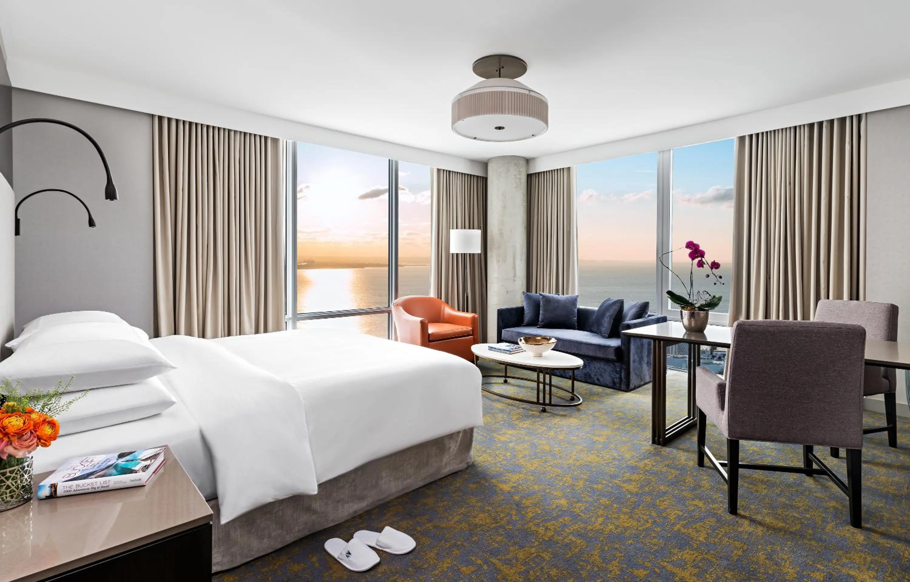 Bed in Hotel X Toronto, a Destination by Hyatt Hotel