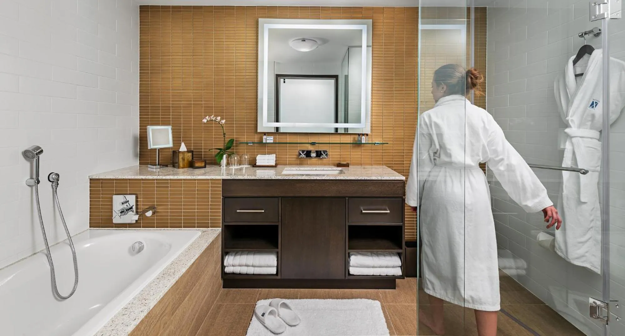 Bathroom in Hotel X Toronto, a Destination by Hyatt Hotel