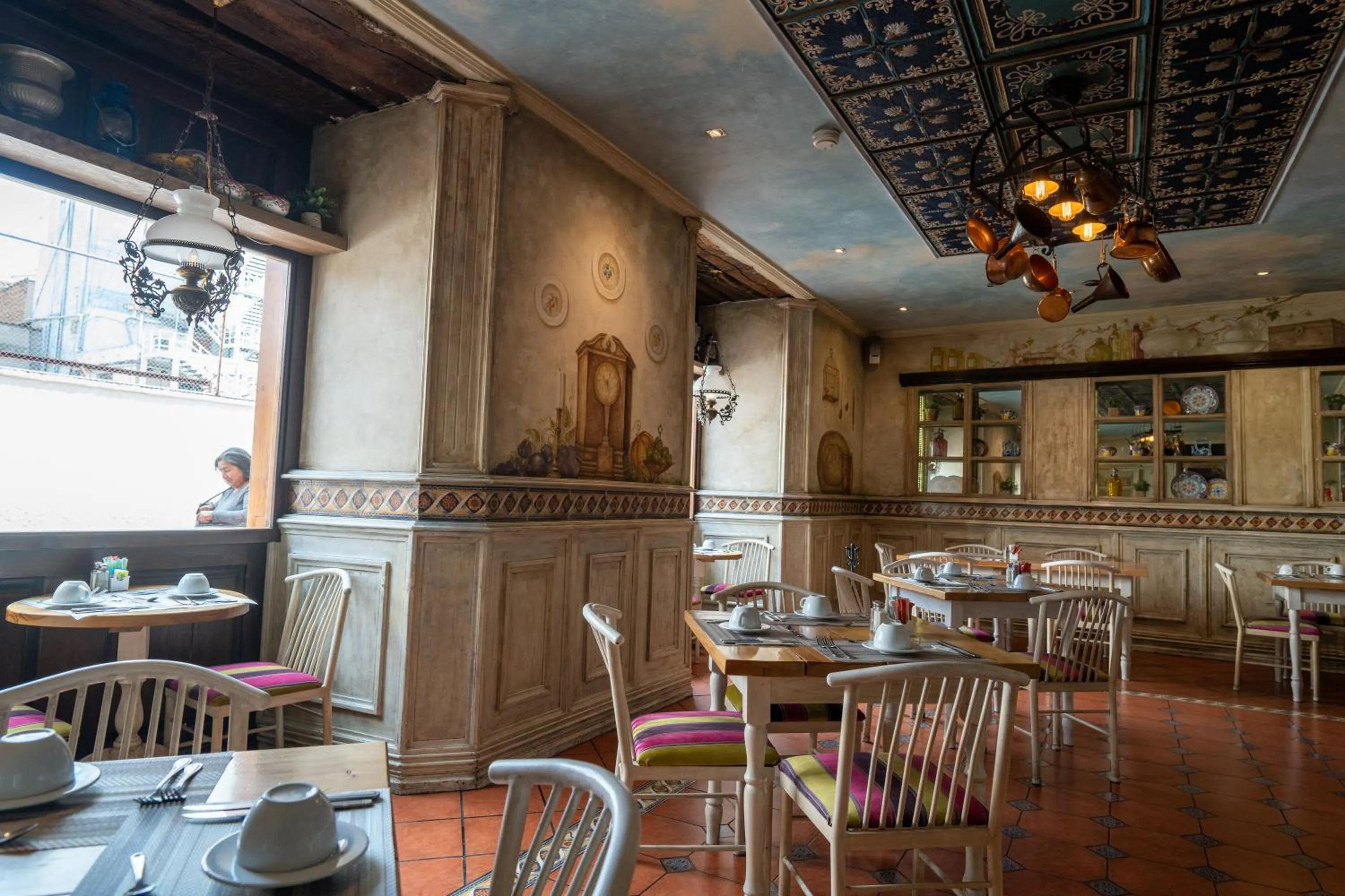 Restaurant/places to eat in Hotel Boutique Santa Lucia